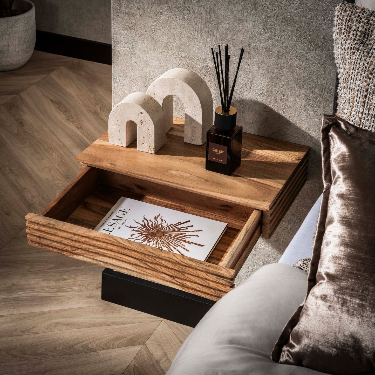 Nachttisch – 40×25×8 cm – Massiv Akazie | Modell N0016