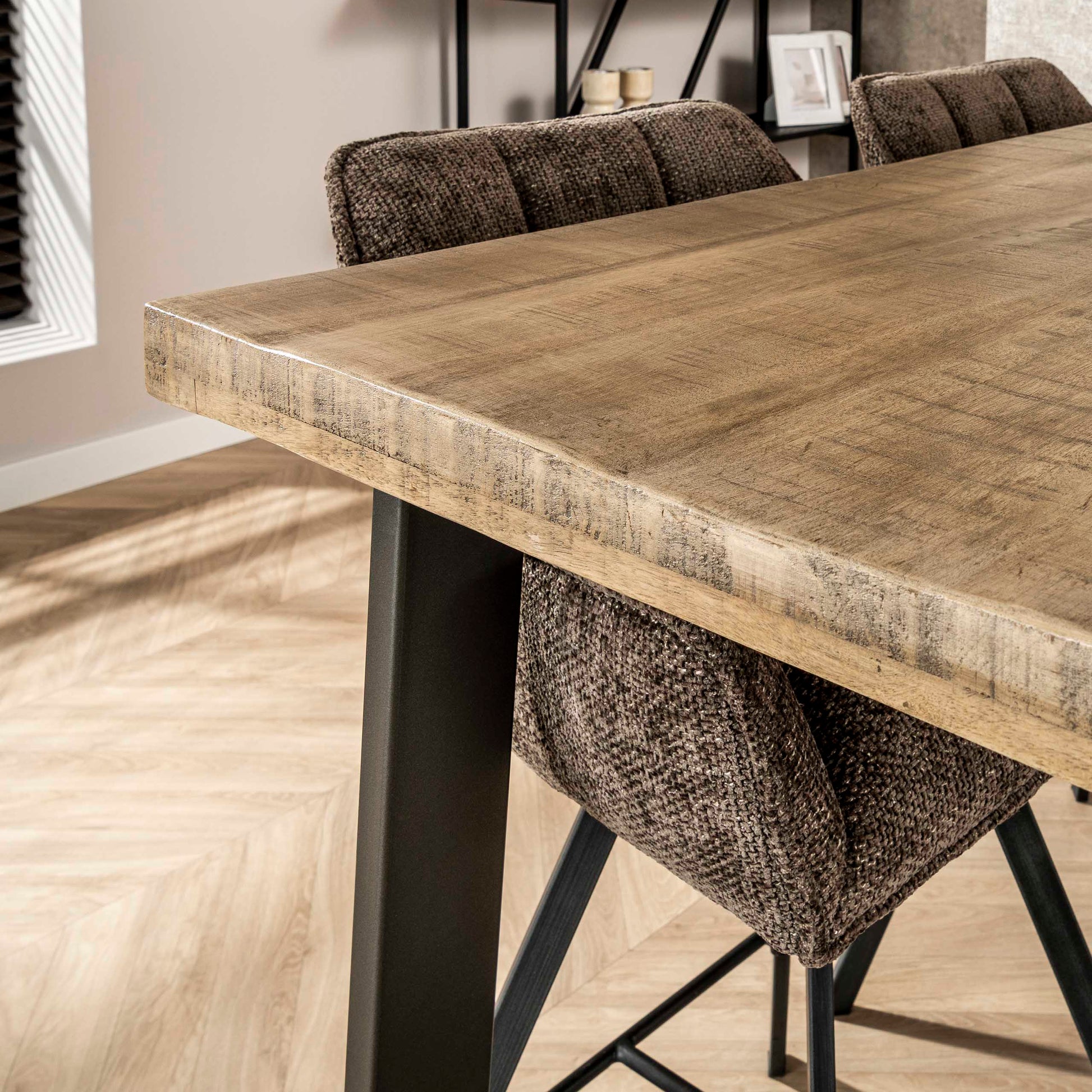 Bartisch – 135×70×92 cm – Massiv Mango antik | Modell N0017