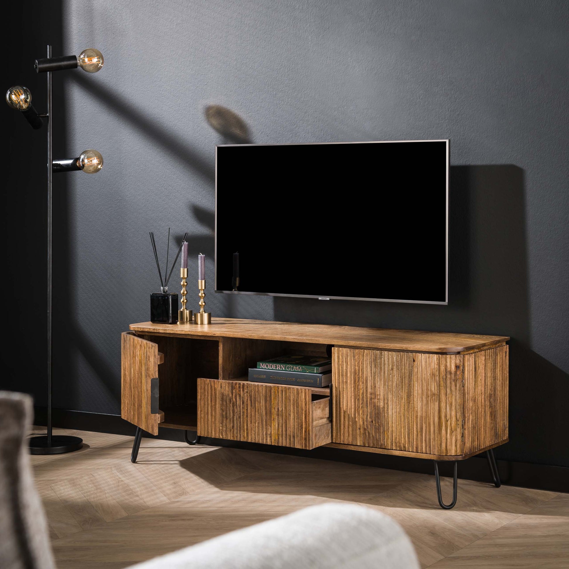 Highboard – 135×40×50 cm – Massiv Mango sand | Modell N0037
