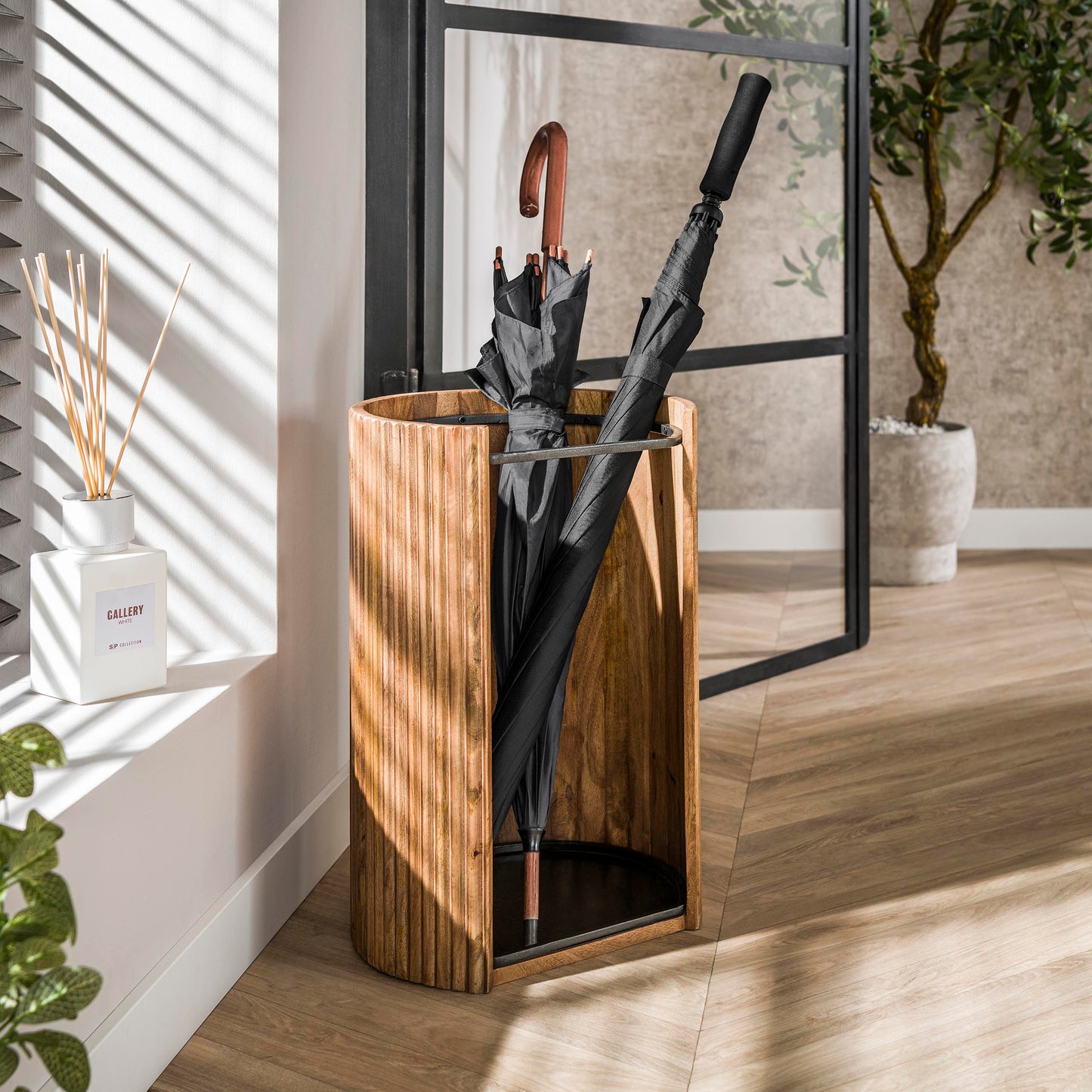 Garderobe – 33×28×50 cm – Massiv Mango sand | Modell N0047
