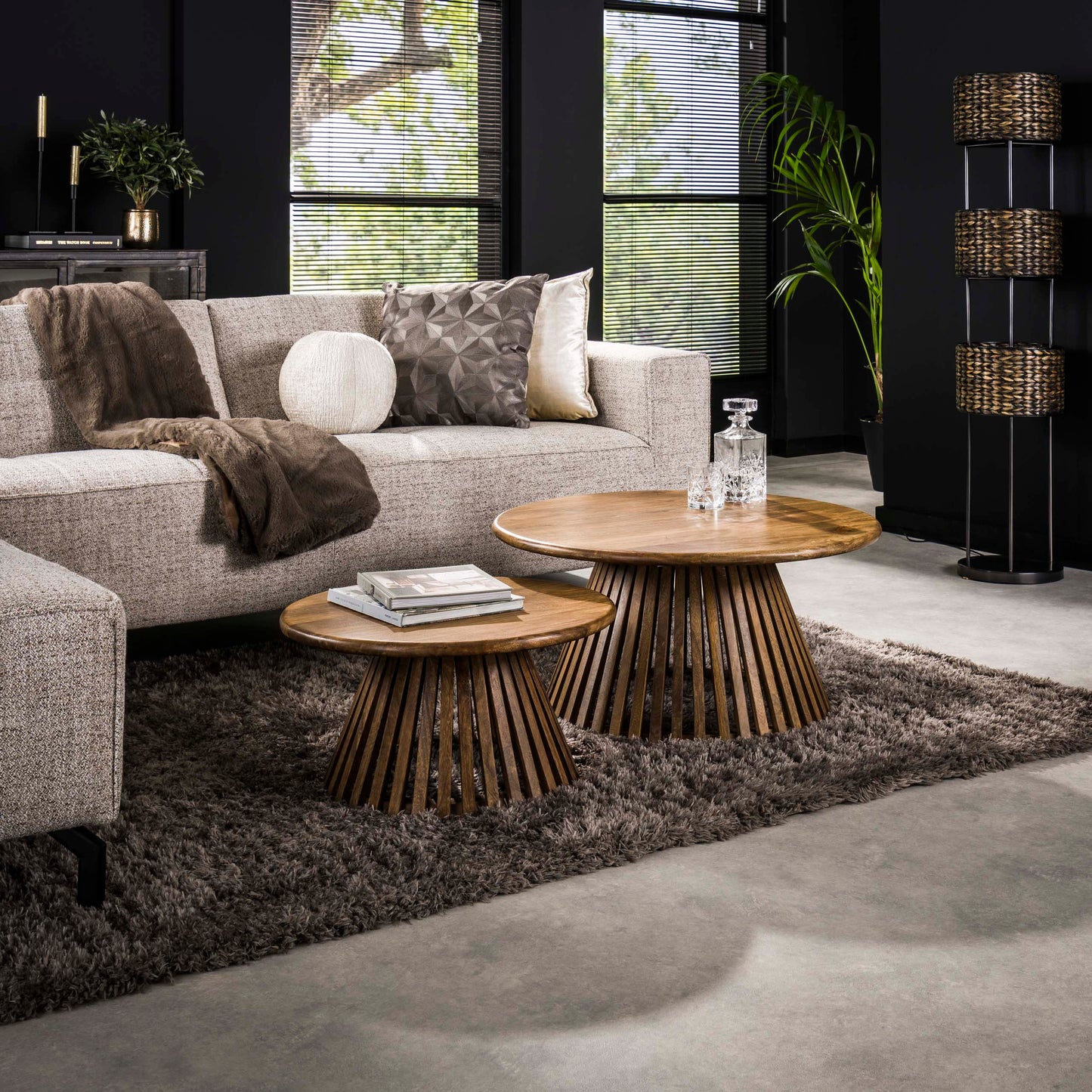 Couchtisch – 80×80×40 cm – Massiv Mango sand | Modell N0060
