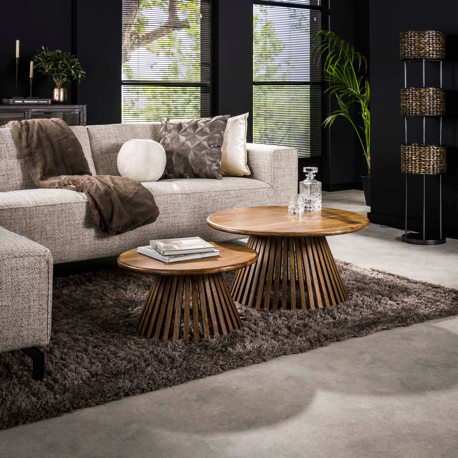 Couchtisch – 80×80×40 cm – Massiv Mango sand | Modell N0060
