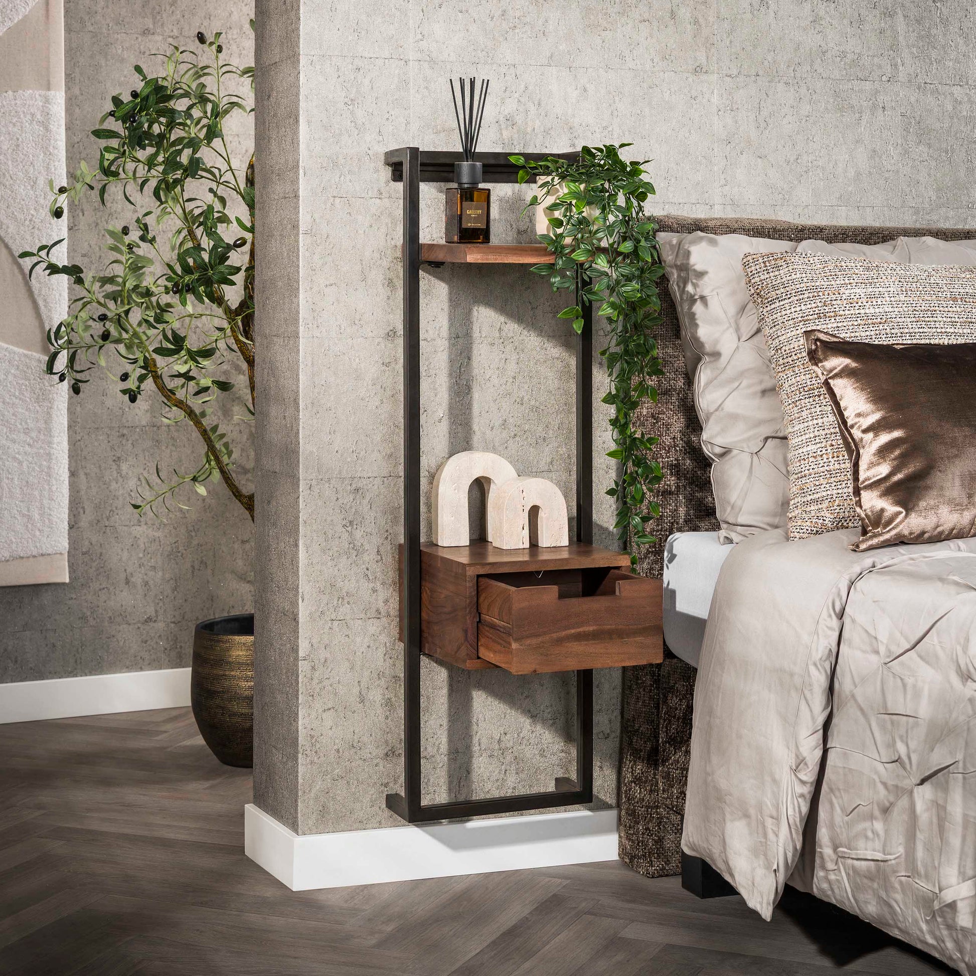 Nachttisch – 30×30×100 cm – Massiv Akazie | Modell N0102