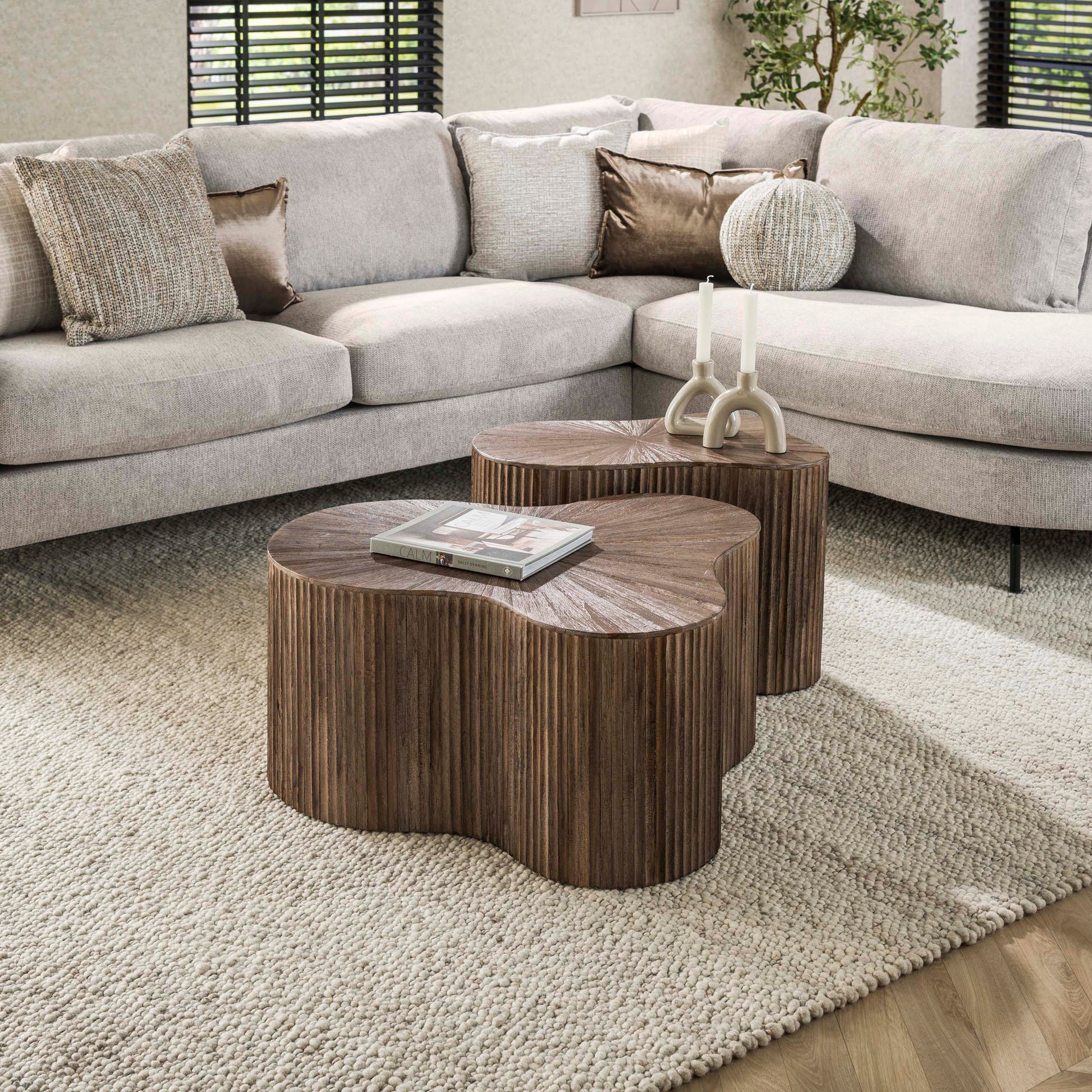 Couchtisch – 77×66×38 cm – Massiv Teak Espresso | Modell N0112