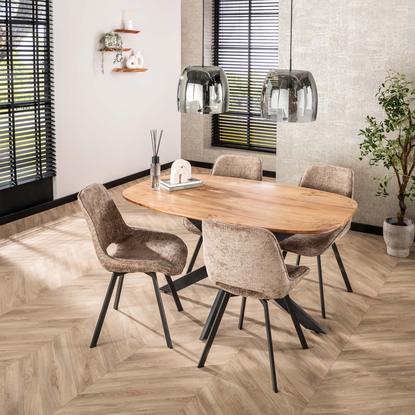 Esstisch – dänisch oval oval – 150×90×77 cm – Massiv Akazie | Modell N0135