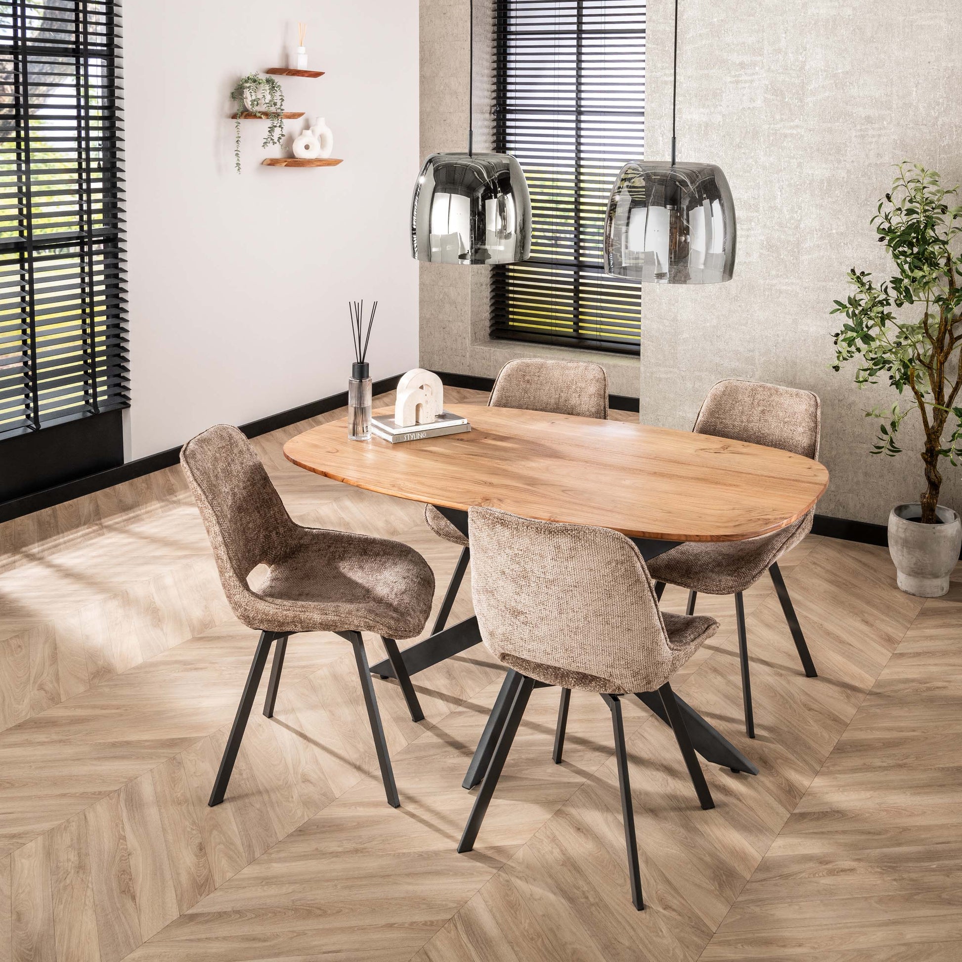 Esstisch – dänisch oval oval – 150×90×77 cm – Massiv Akazie | Modell N0135