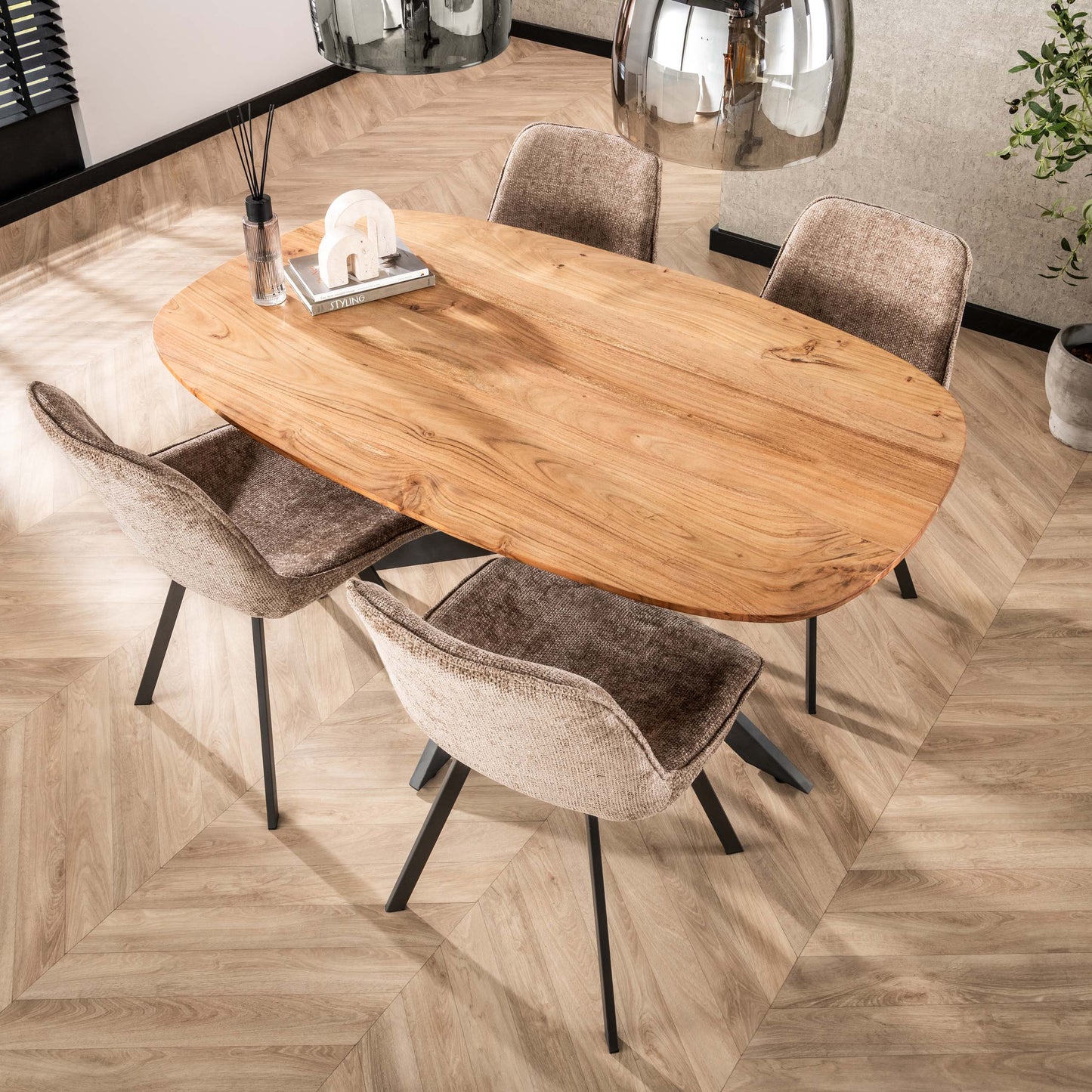 Esstisch – dänisch oval oval – 150×90×77 cm – Massiv Akazie | Modell N0135