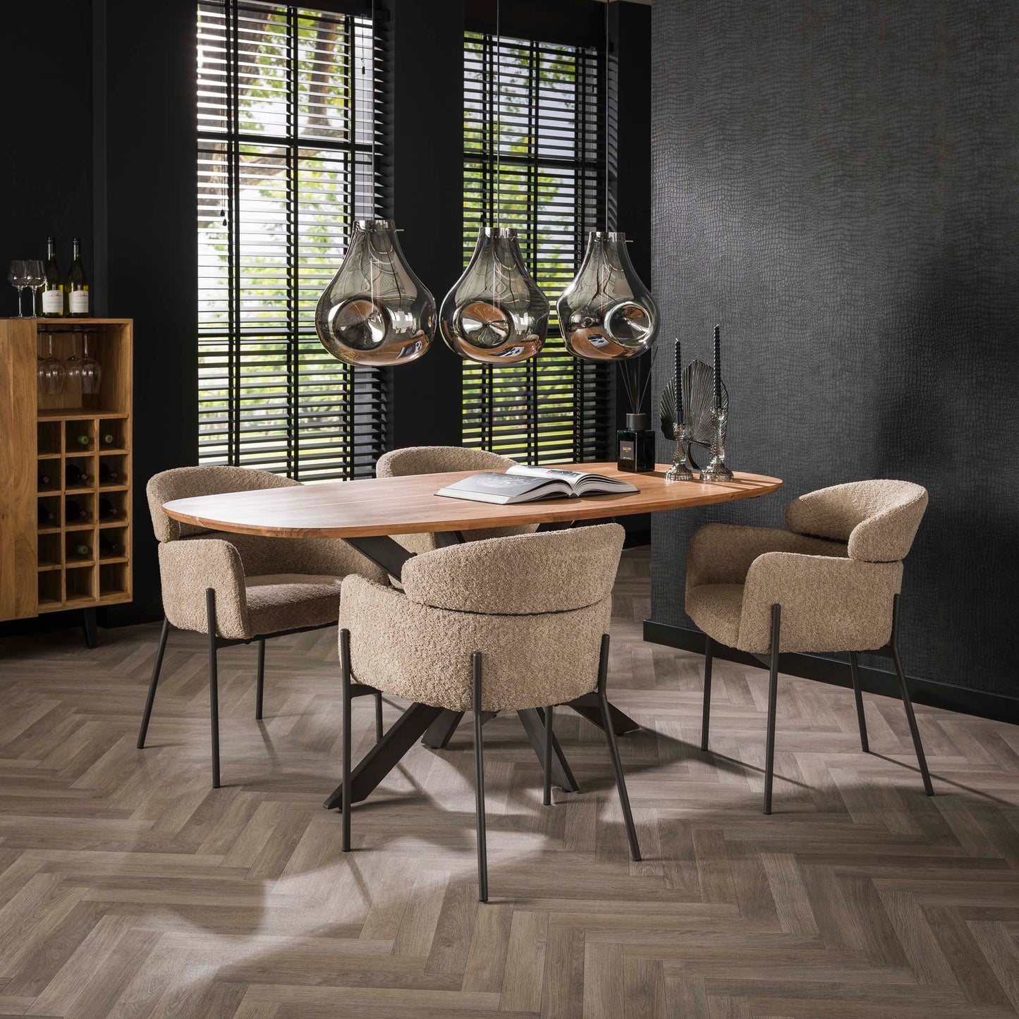 Esstisch – dänisch oval oval – 180×95×77 cm – Massiv Akazie | Modell N0136