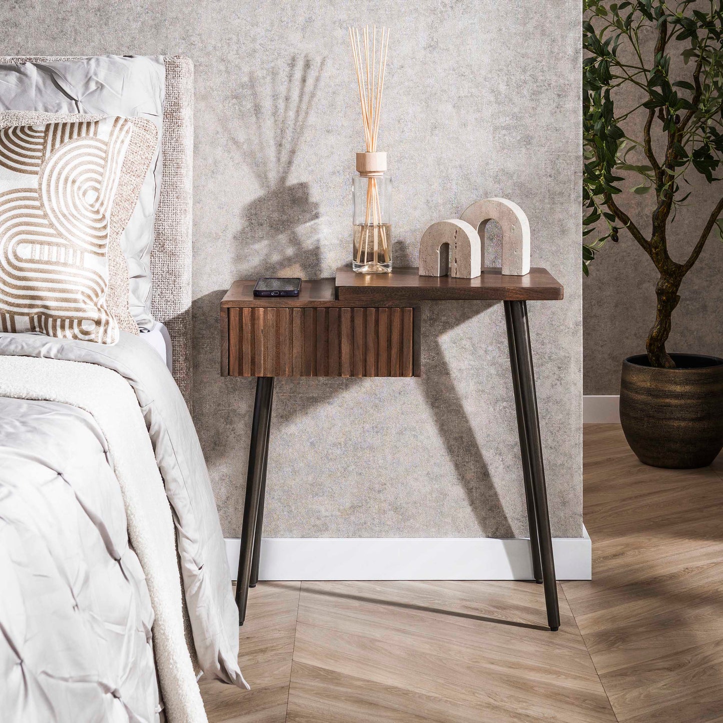 Nachttisch – 60×30×60 cm – Massiv Akazie braun | Modell N0149
