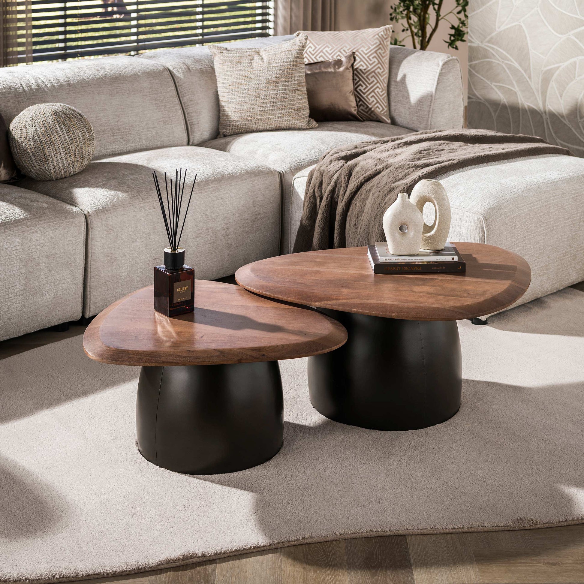 Couchtisch – 92×72×41 cm – Massiv Akazie braun | Modell N0153