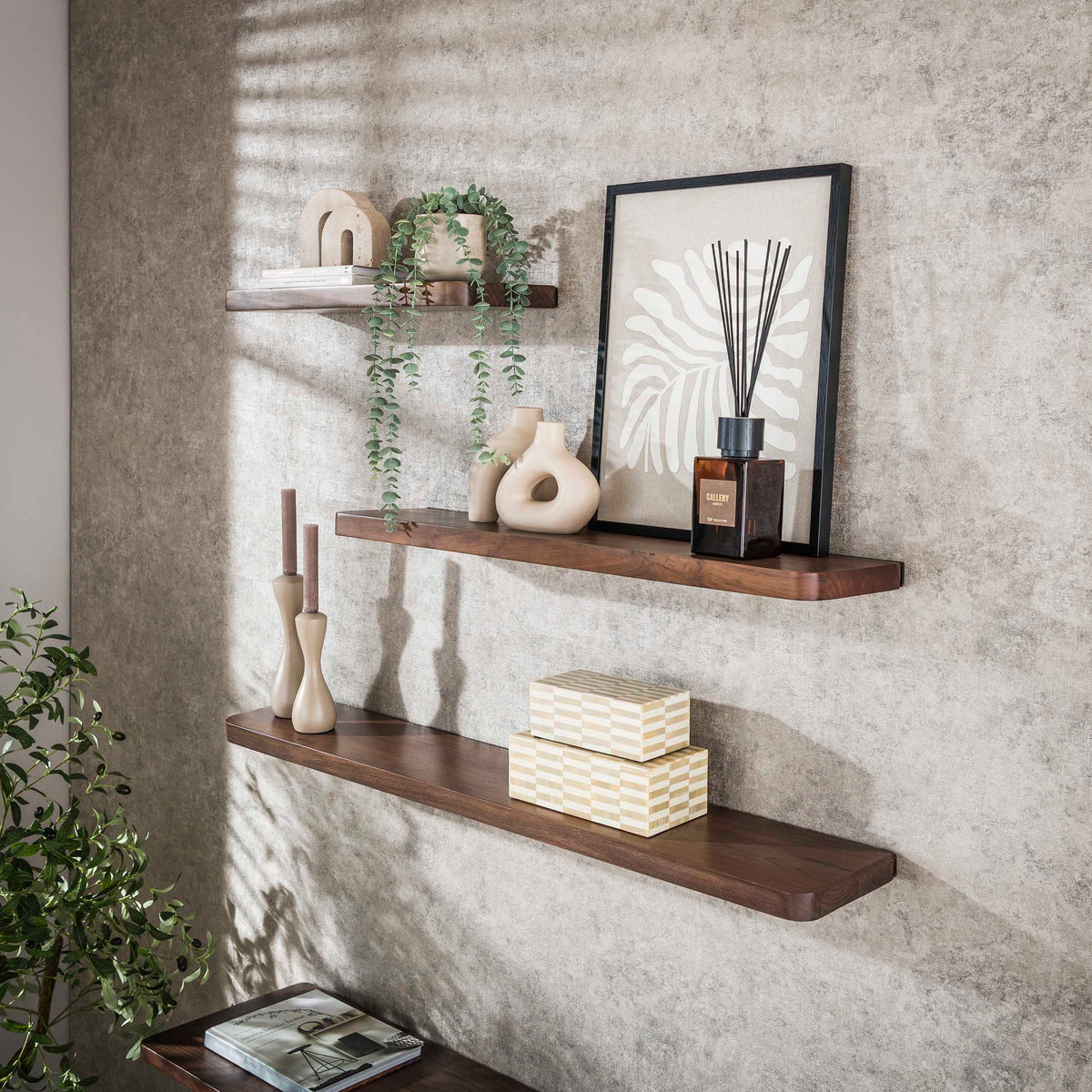 Wandregal – 60×20×4 cm – Massiv Akazie braun | Modell N0155