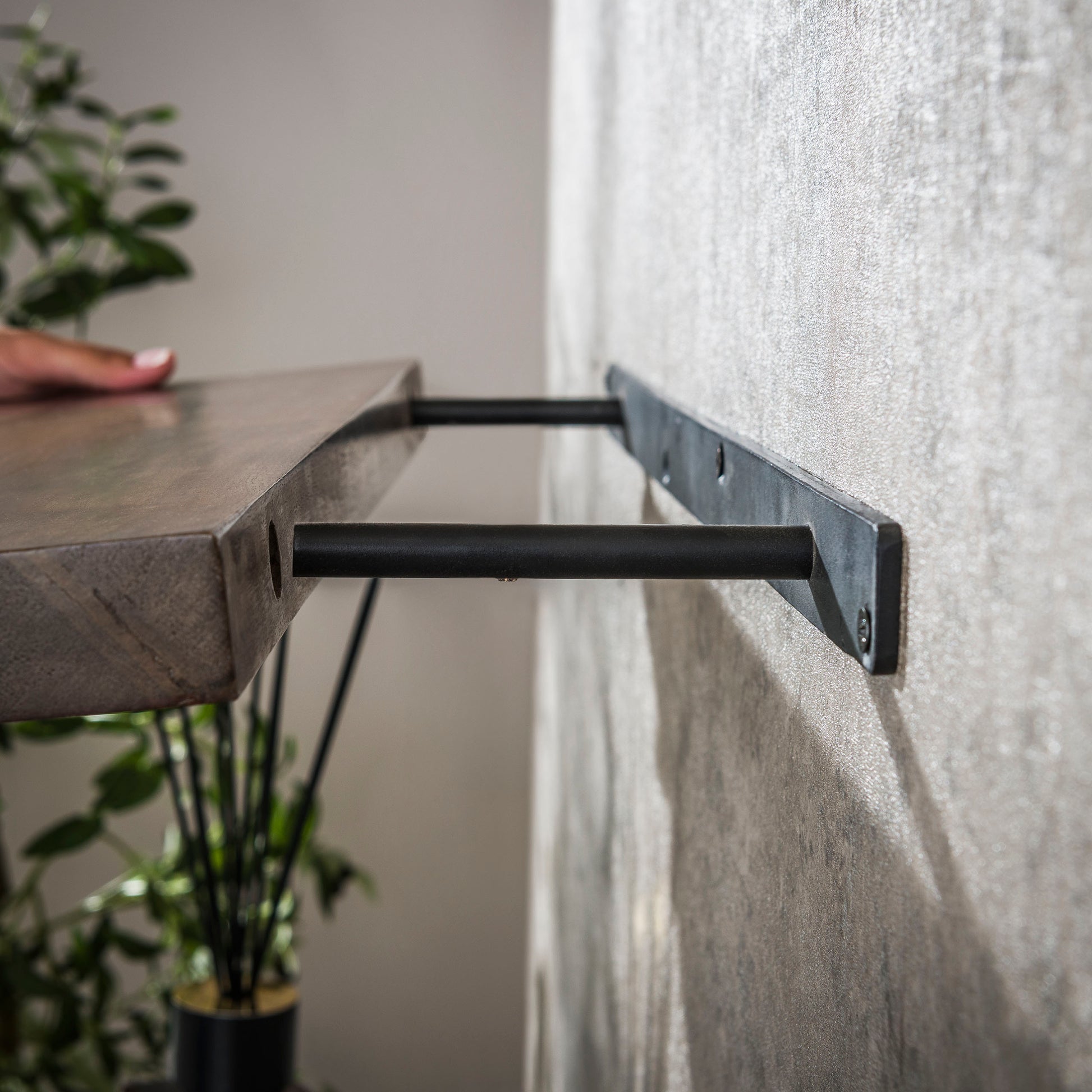Wandregal – 60×20×4 cm – Massiv Akazie braun | Modell N0155