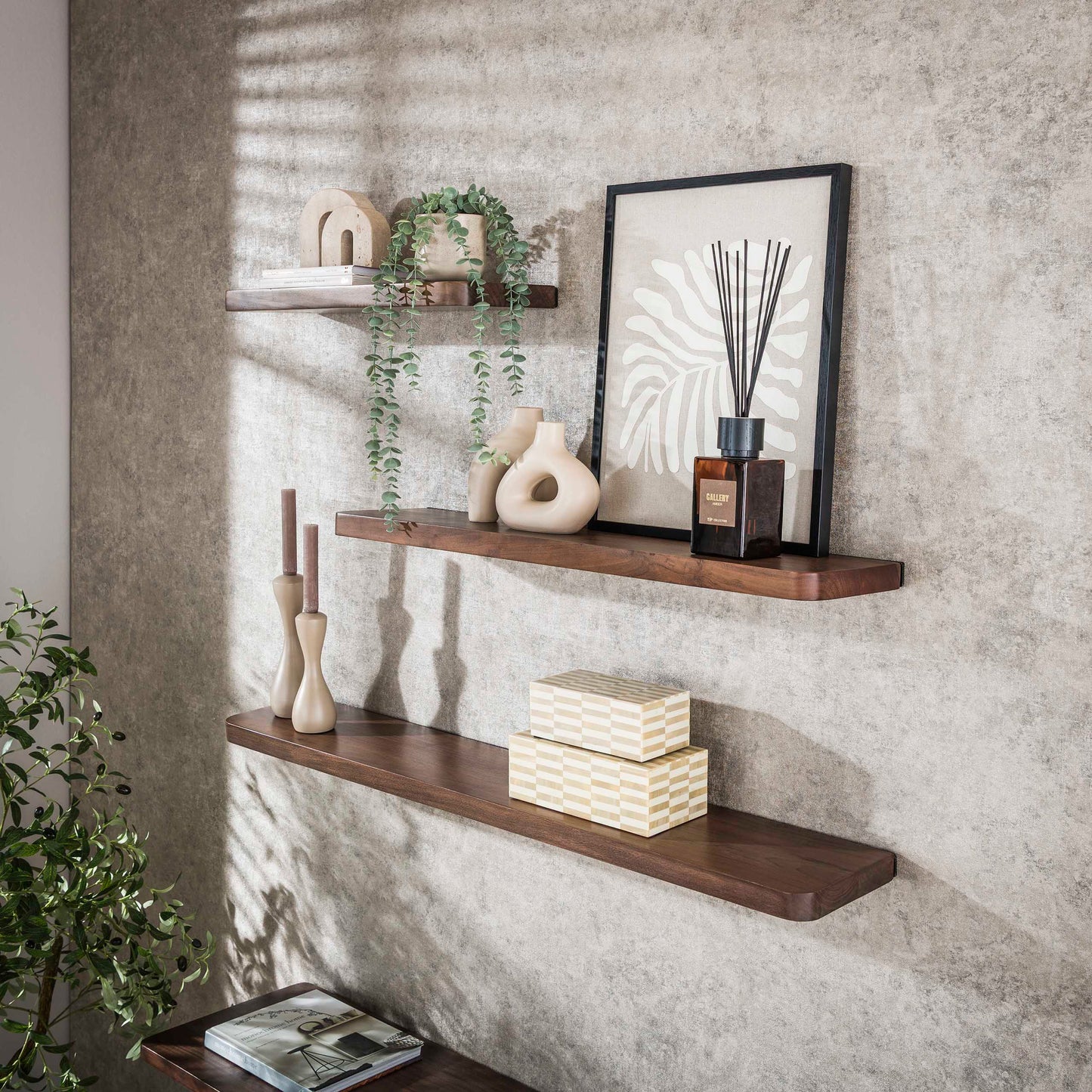 Wandregal – 90×20×4 cm – Massiv Akazie braun | Modell N0156