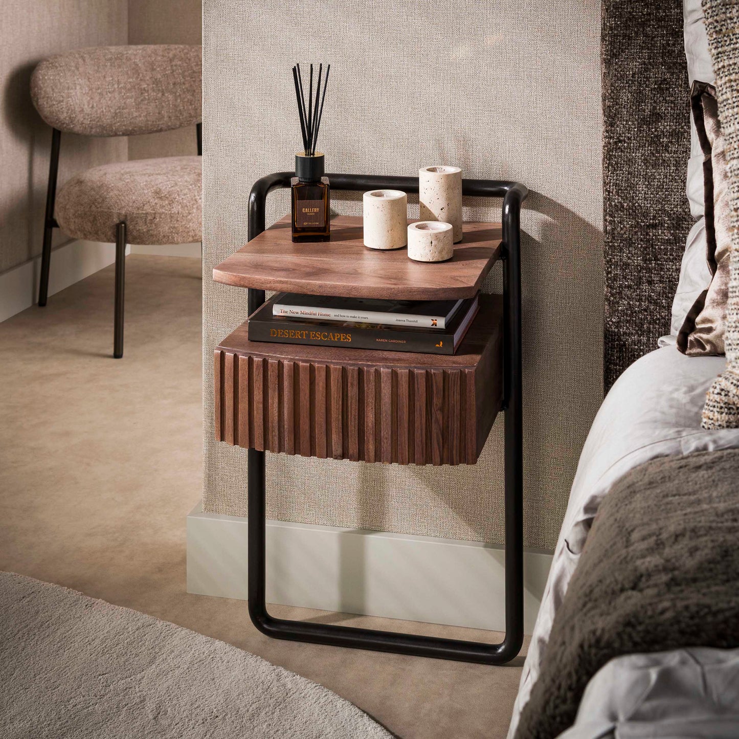 Nachttisch – 40×35×67 cm – Massiv Akazie braun | Modell N0163