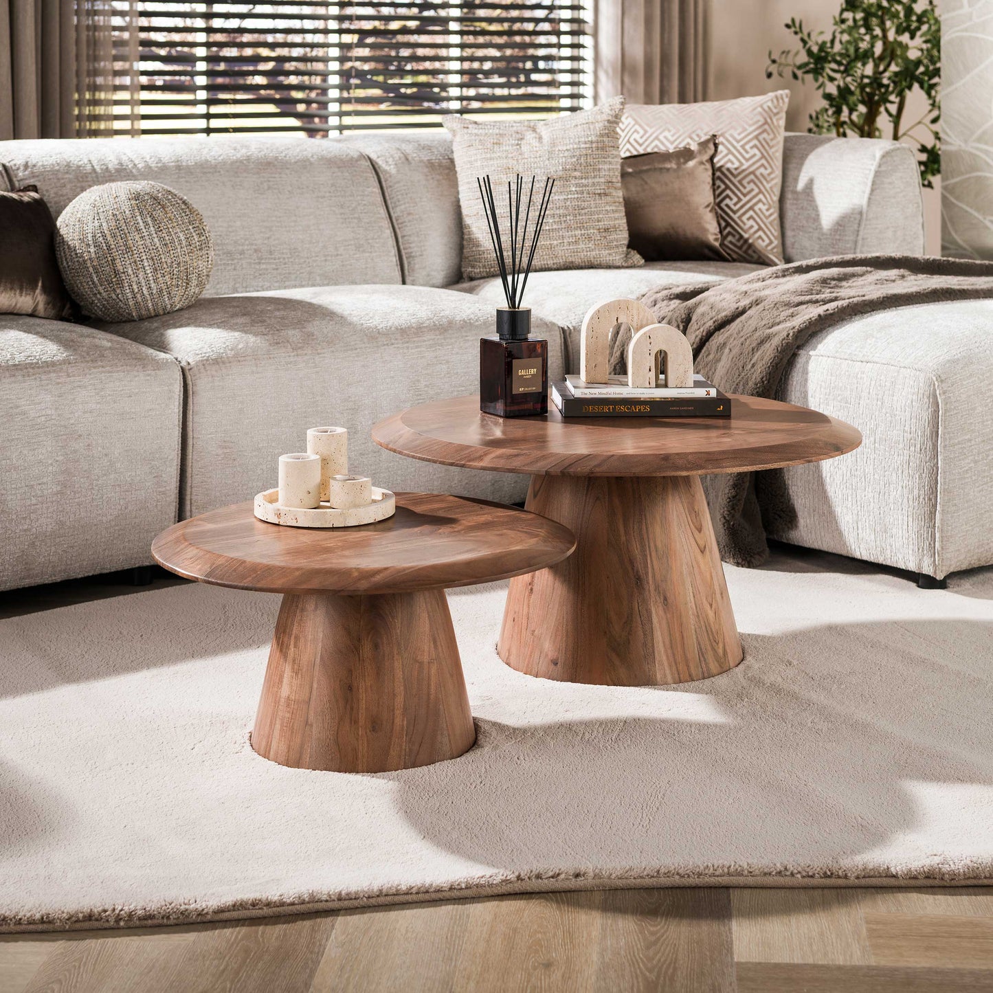 Couchtisch – 80×80×40 cm – Massiv Akazie braun | Modell N0172