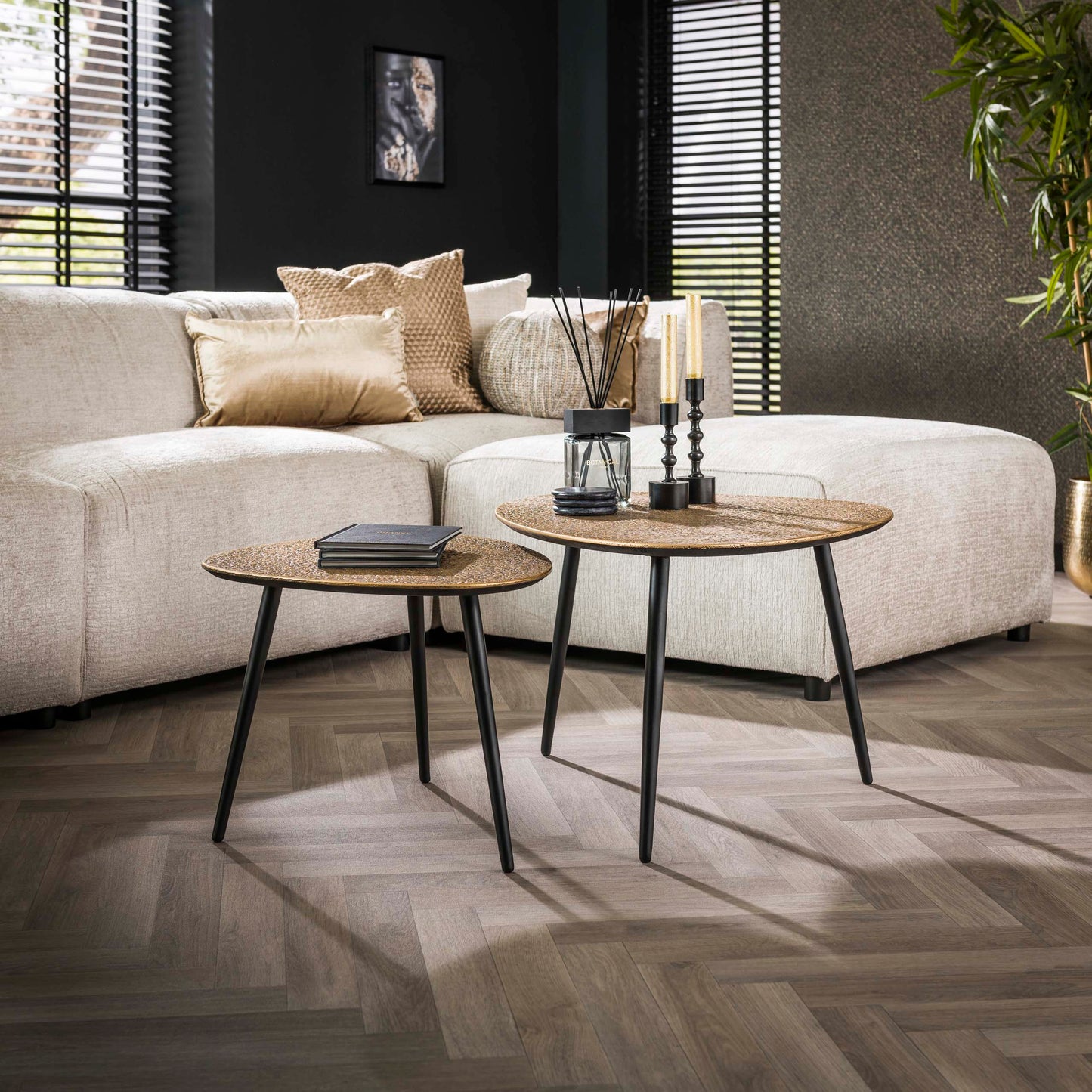 Couchtisch – 80×59×43 cm – Antikbronze | Modell N0185