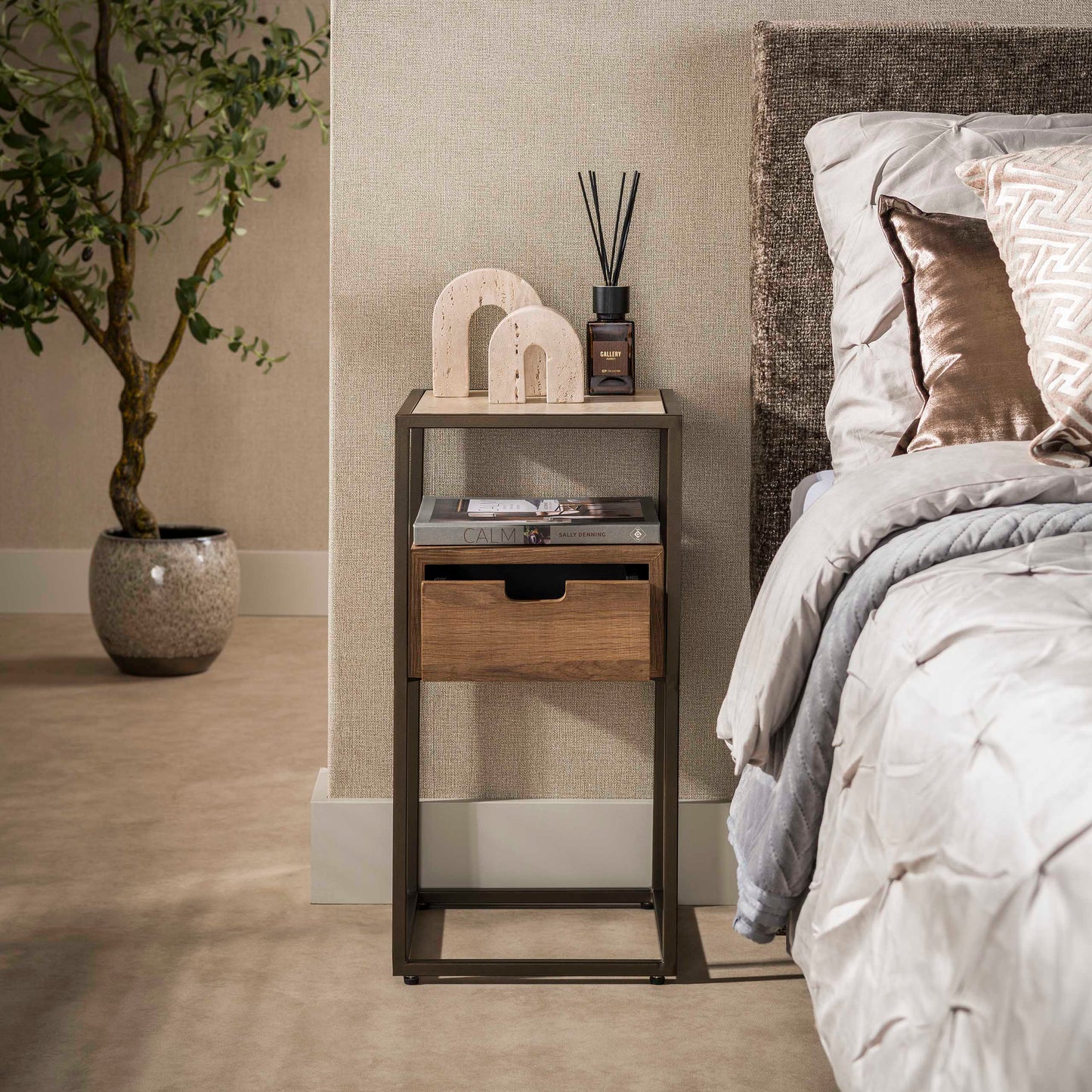 Nachttisch – 30×30×60 cm – Keramik travertin | Modell N0233