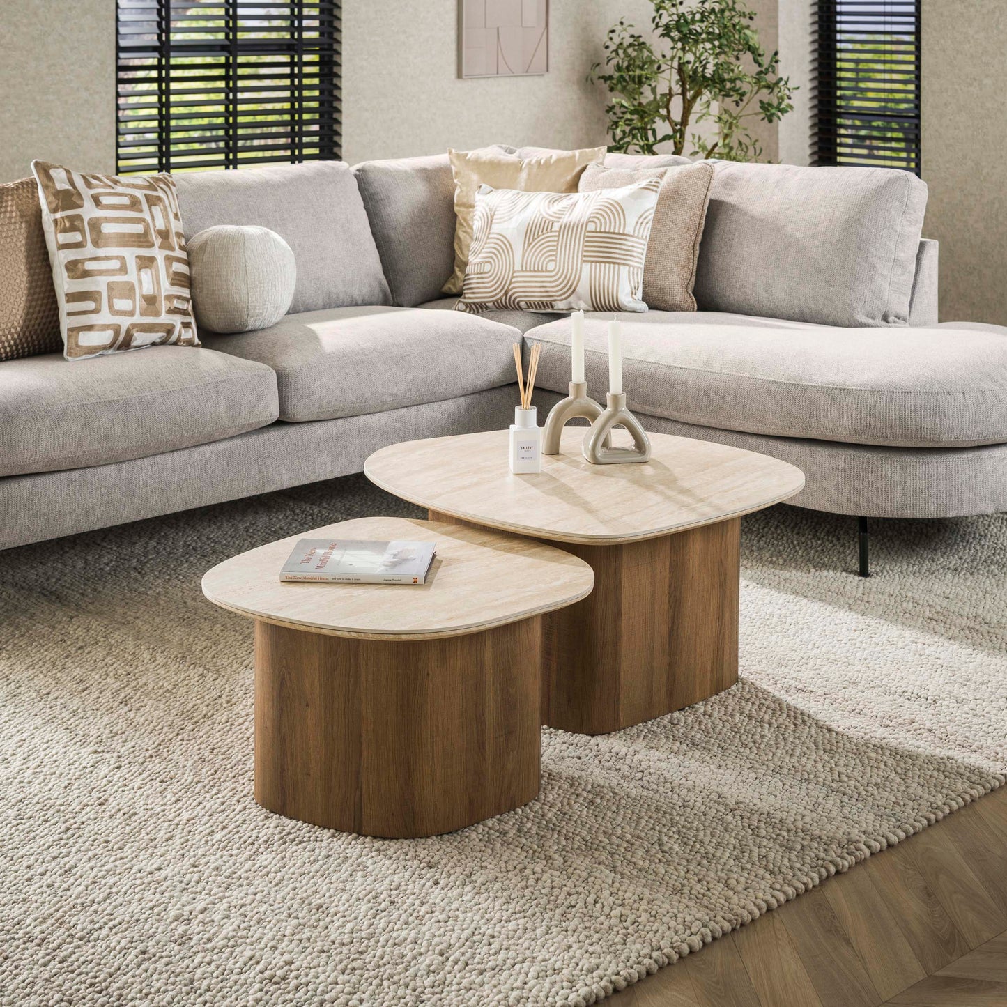 Couchtisch – 85×79×40 cm – Keramik travertin | Modell N0260