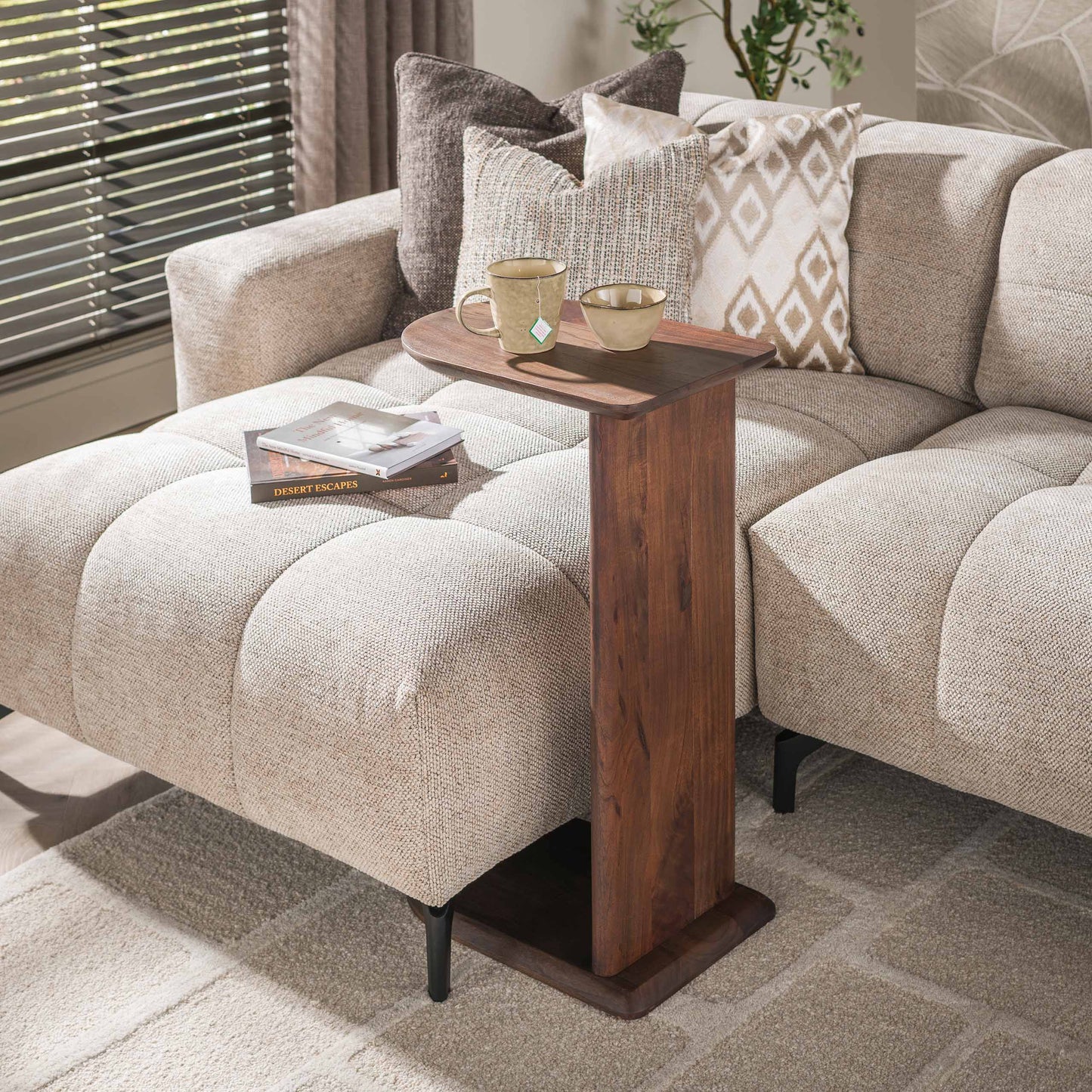 Beistelltisch – 45×30×75 cm – Massiv Akazie braun | Modell N0297