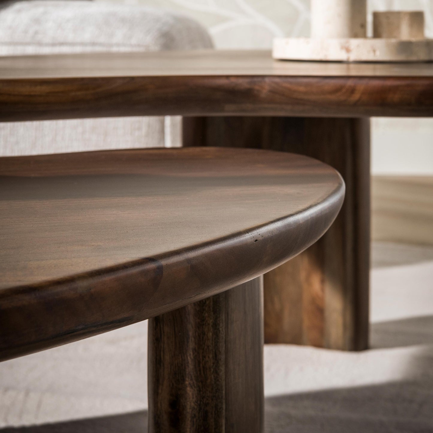 Couchtisch – 99×76×42 cm – Massiv Akazie braun | Modell N0298