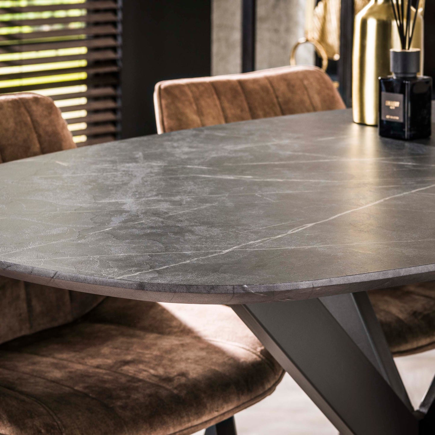Bartisch – dänisch oval oval – 140×80×93 cm – 3D Melamin graphite | Modell N0314