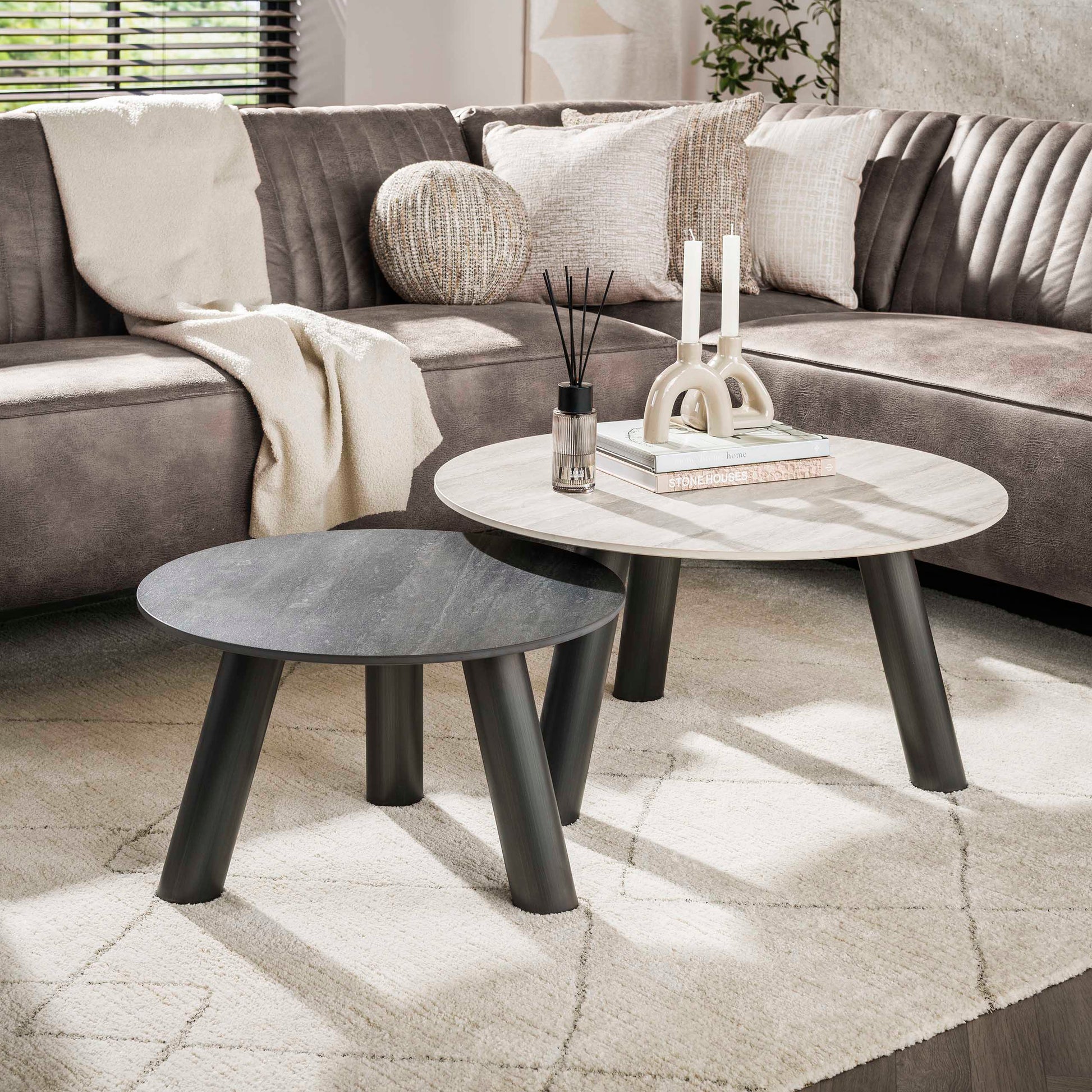 Couchtisch – rund – 80×80×35 cm – 3D Keramik travertin schwarz/grau | Modell N0327