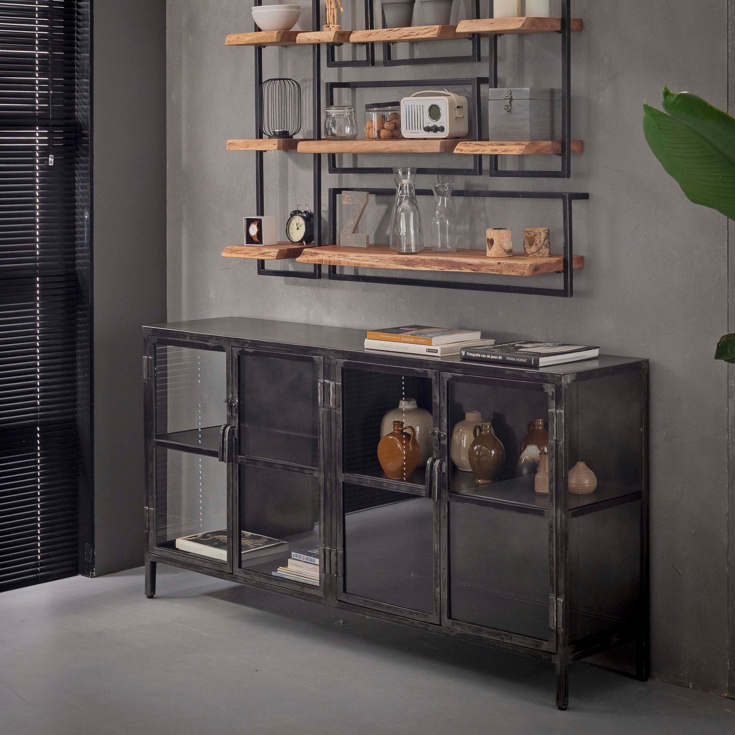 Sideboard – 180×40×92 cm – Gunmetal | Modell N0341