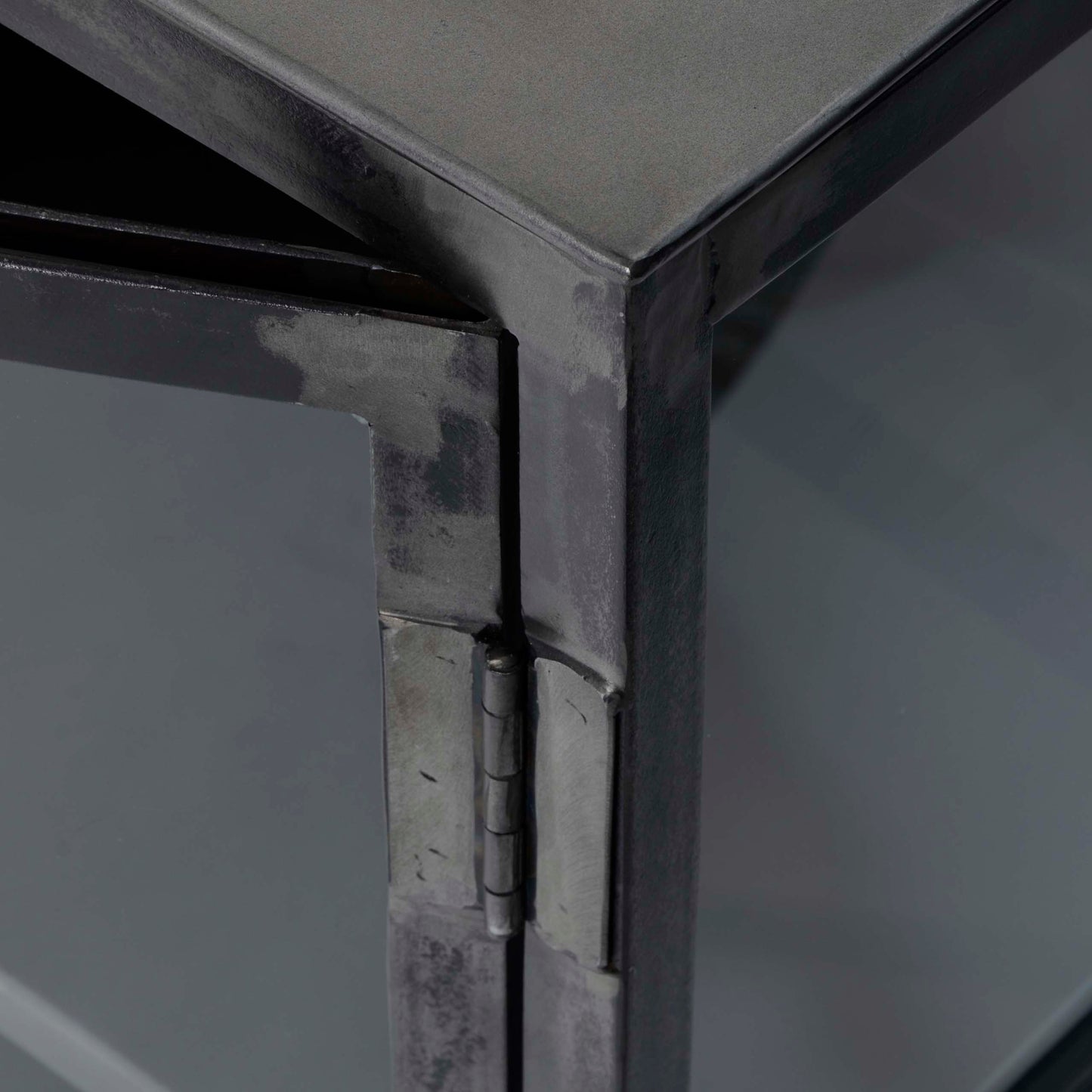 Sideboard – 180×40×92 cm – Gunmetal | Modell N0341