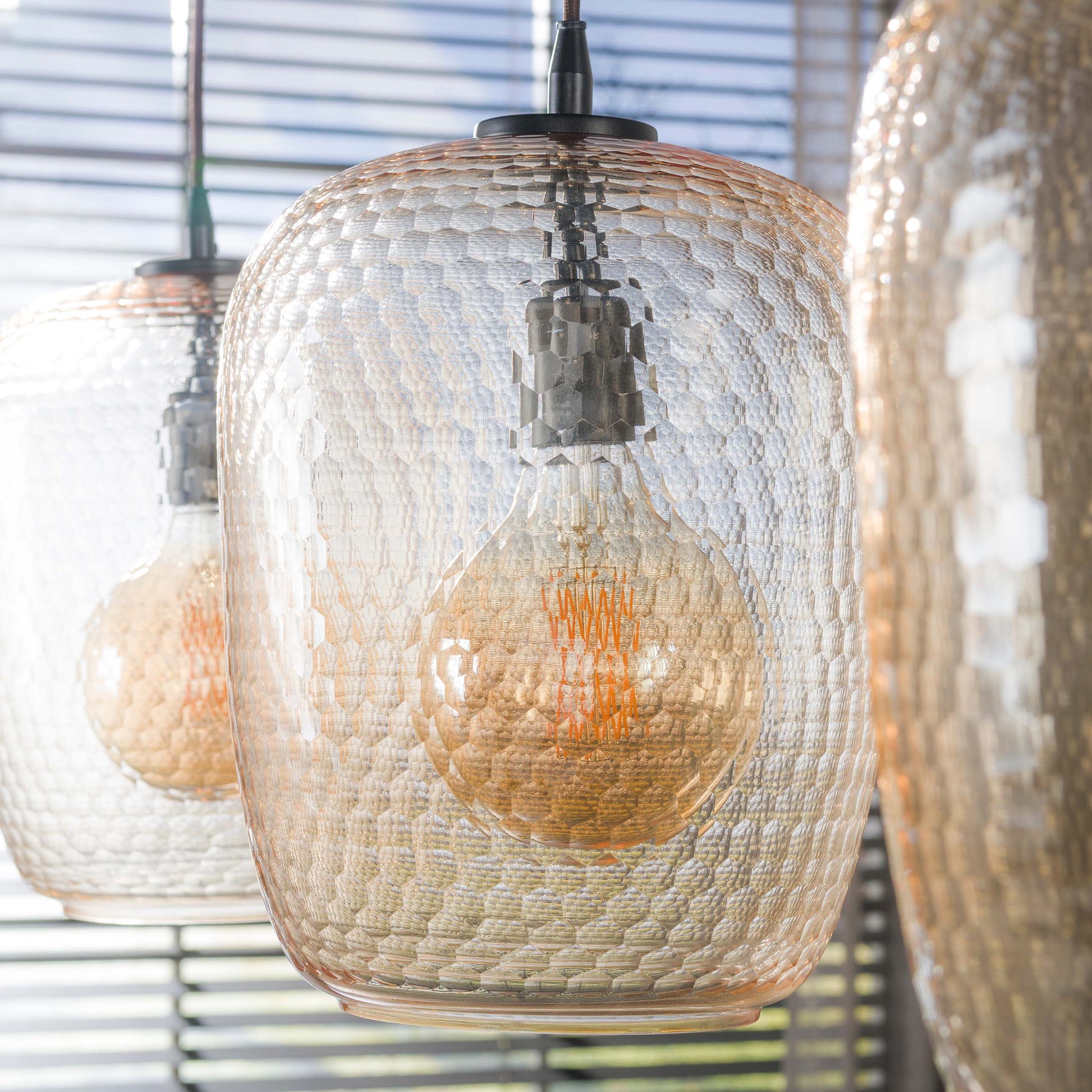 Pendelleuchte – 110×25×150 cm – Amberfarbenes Glas | Modell N0371