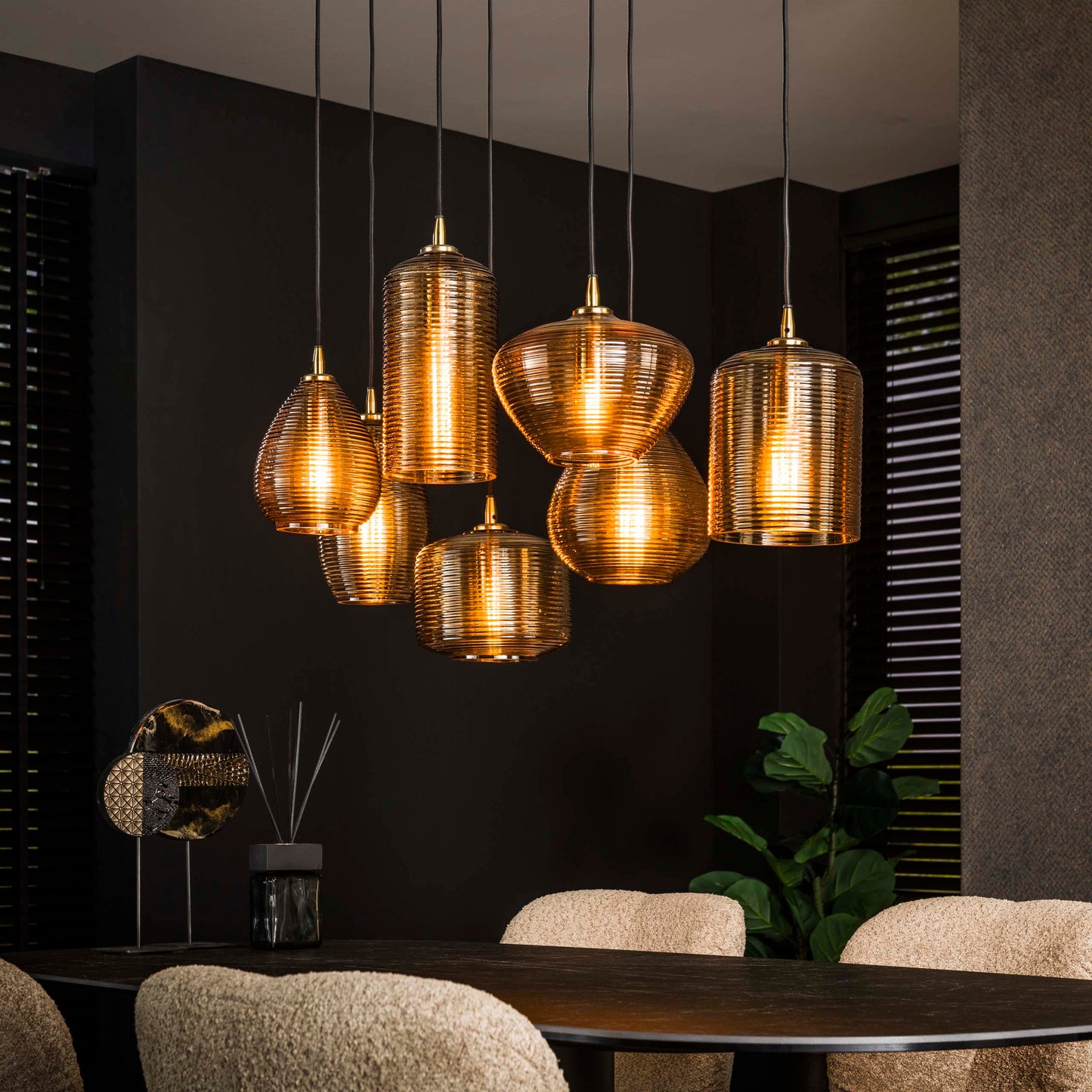 Pendelleuchte – 93×40×150 cm – Amberfarbenes Glas | Modell N0373