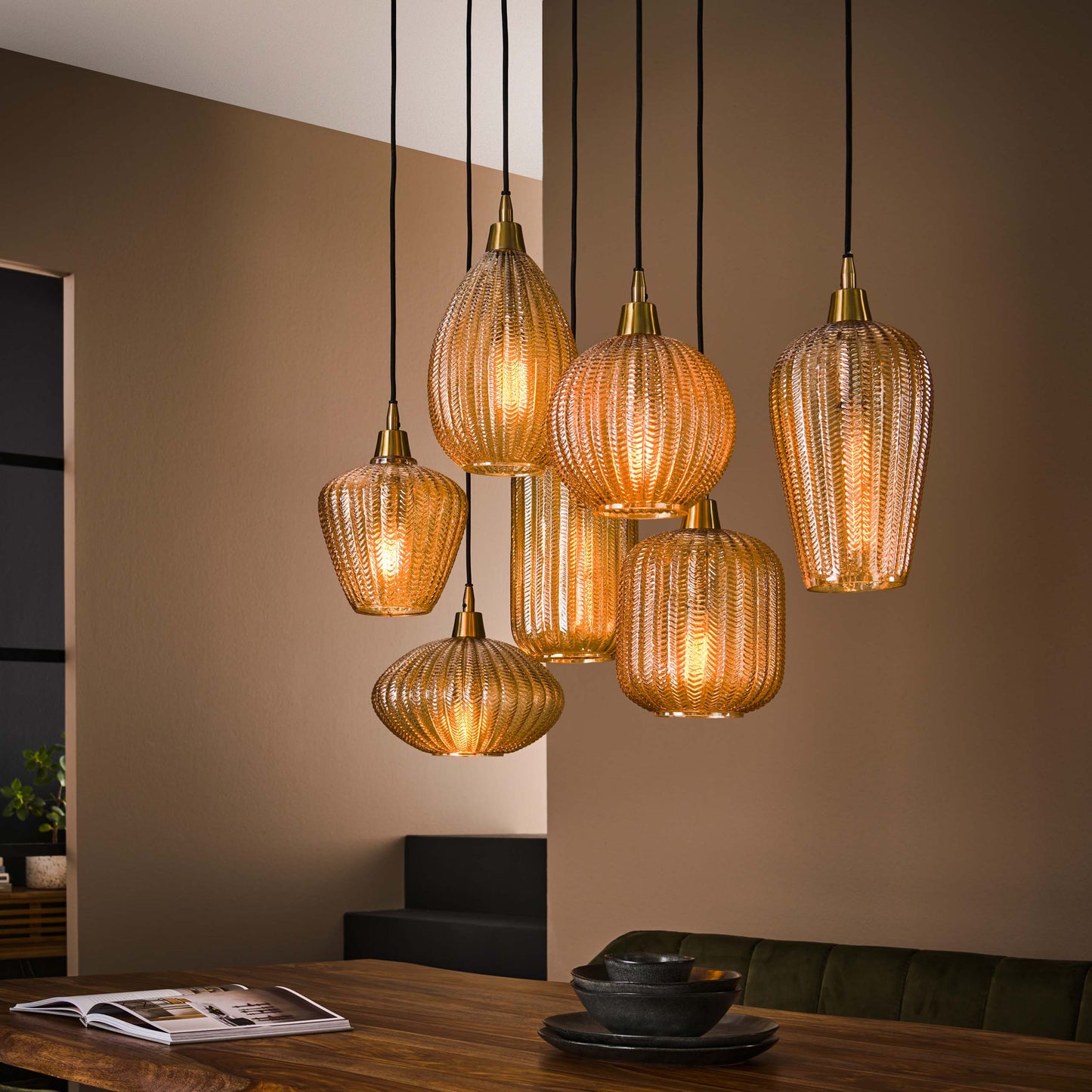 Pendelleuchte – 95×38×150 cm – Amberfarbenes Glas | Modell N0375