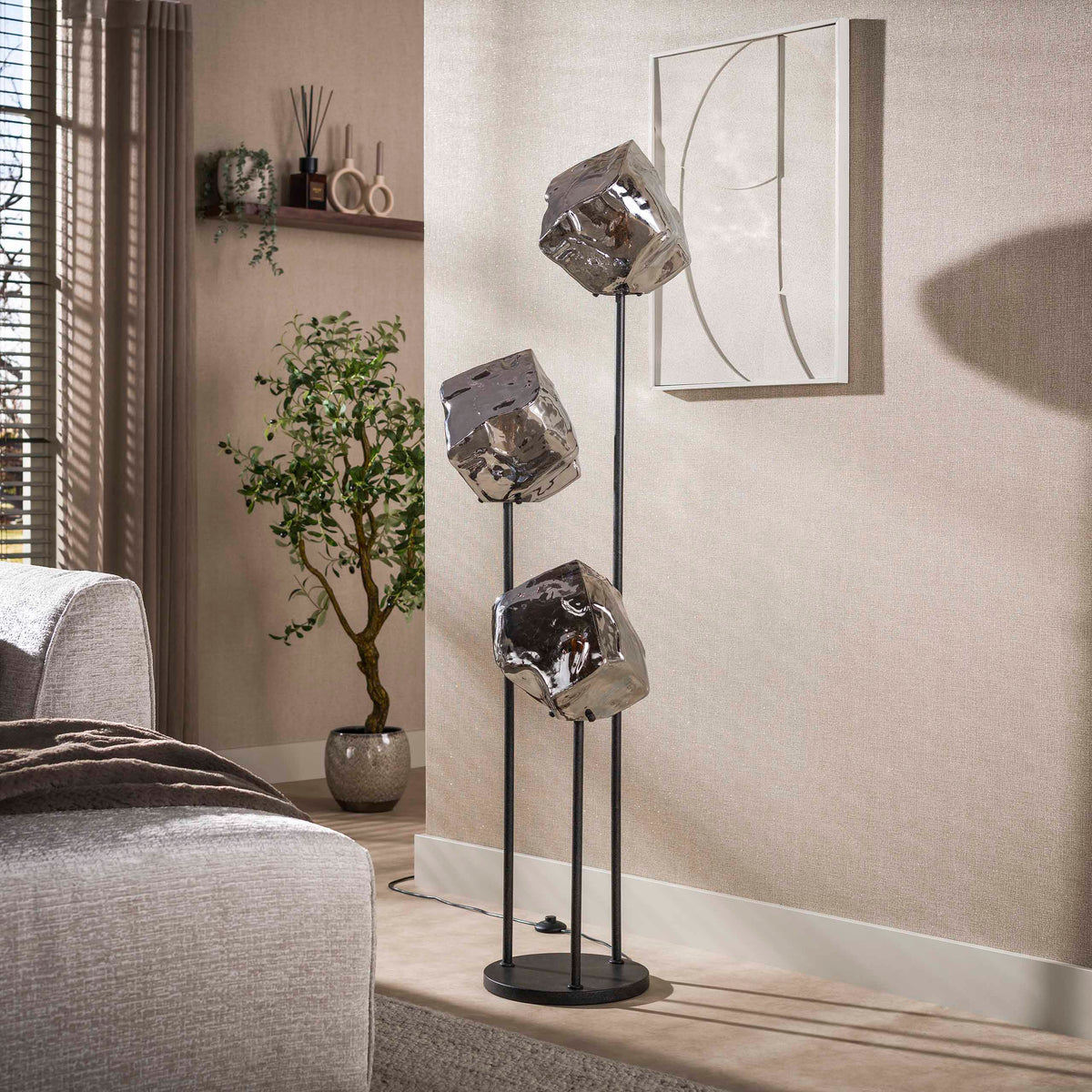 Stehleuchte – 50×50×165 cm – Chromglas | Modell N0398