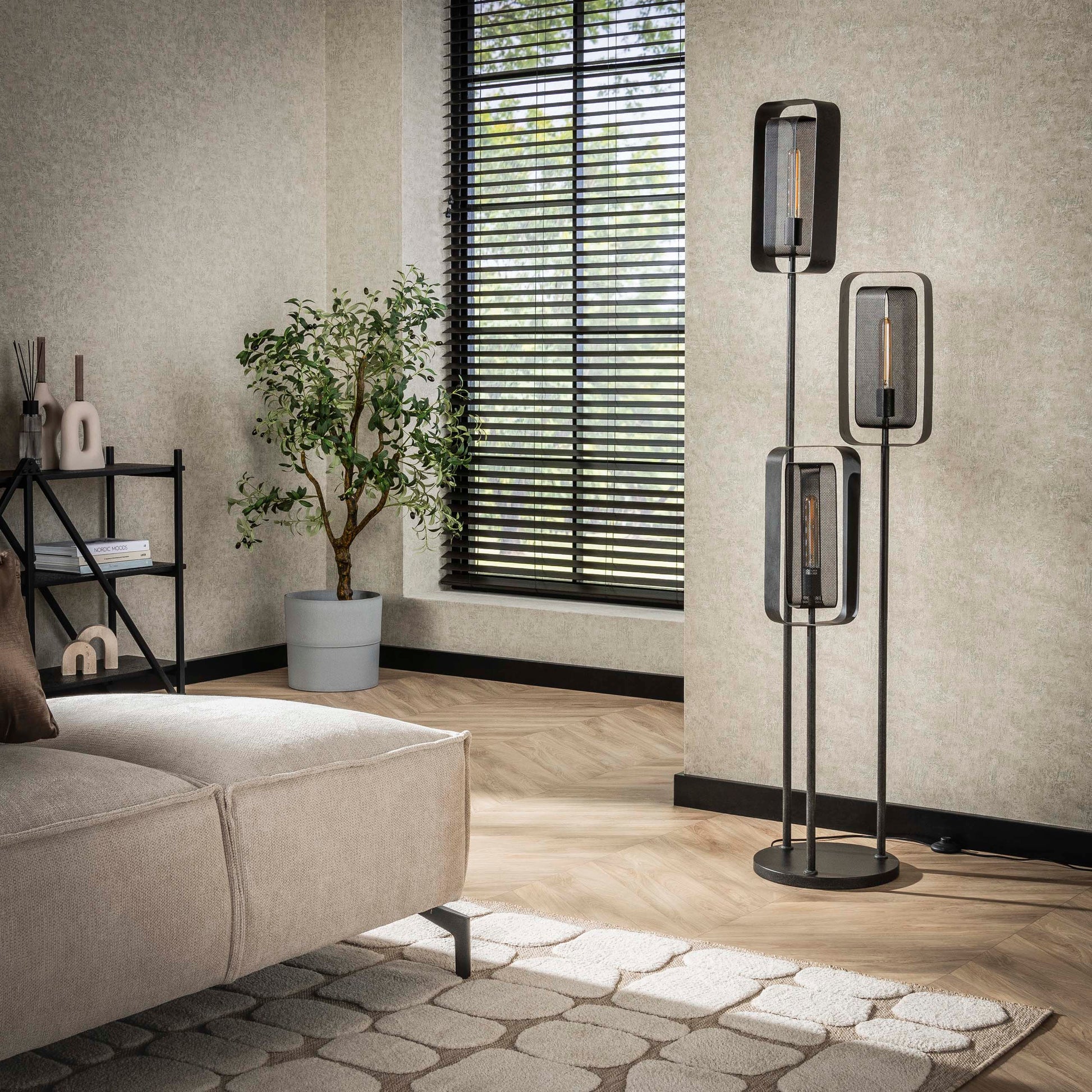 Stehleuchte – 42×42×170 cm – Beige | Modell N0461