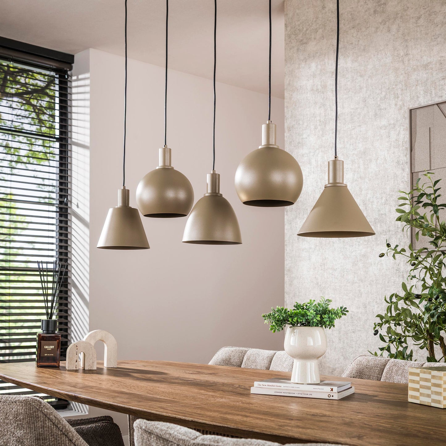 Pendelleuchte – 118×20×150 cm – Beige | Modell N0472