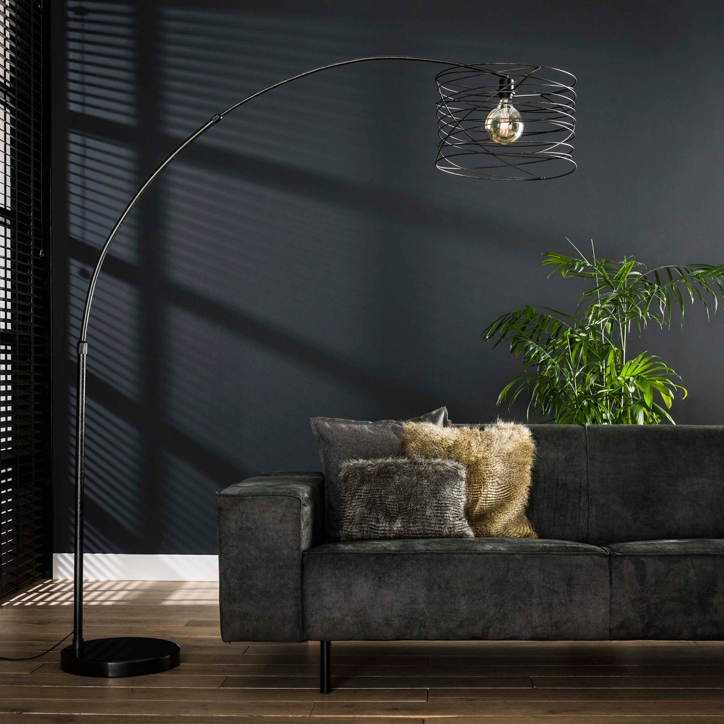 Stehleuchte – 45×170×192 cm – Charcoal | Modell N0485