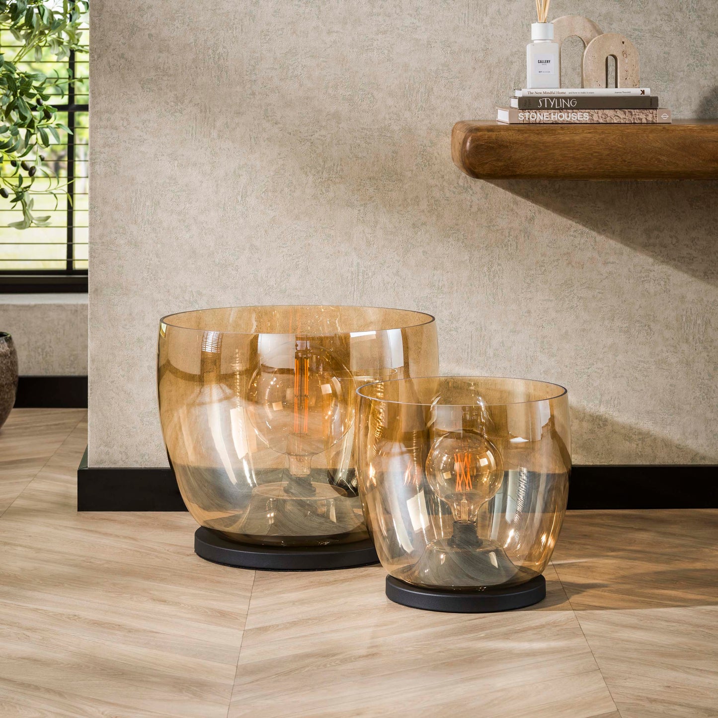 Stehleuchte – 48×48×41 cm – Amberfarbenes Glas | Modell N0492