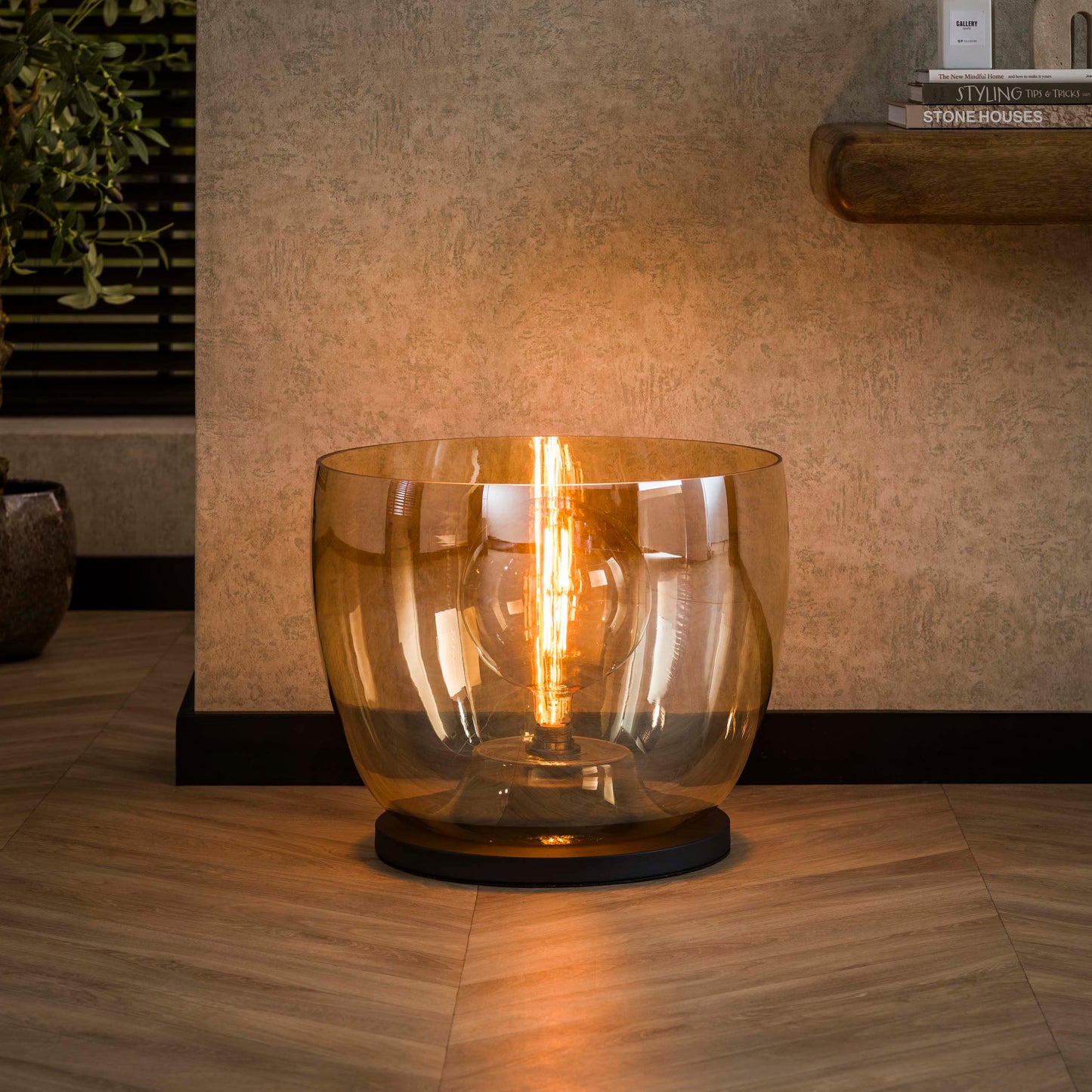 Stehleuchte – 48×48×41 cm – Amberfarbenes Glas | Modell N0492