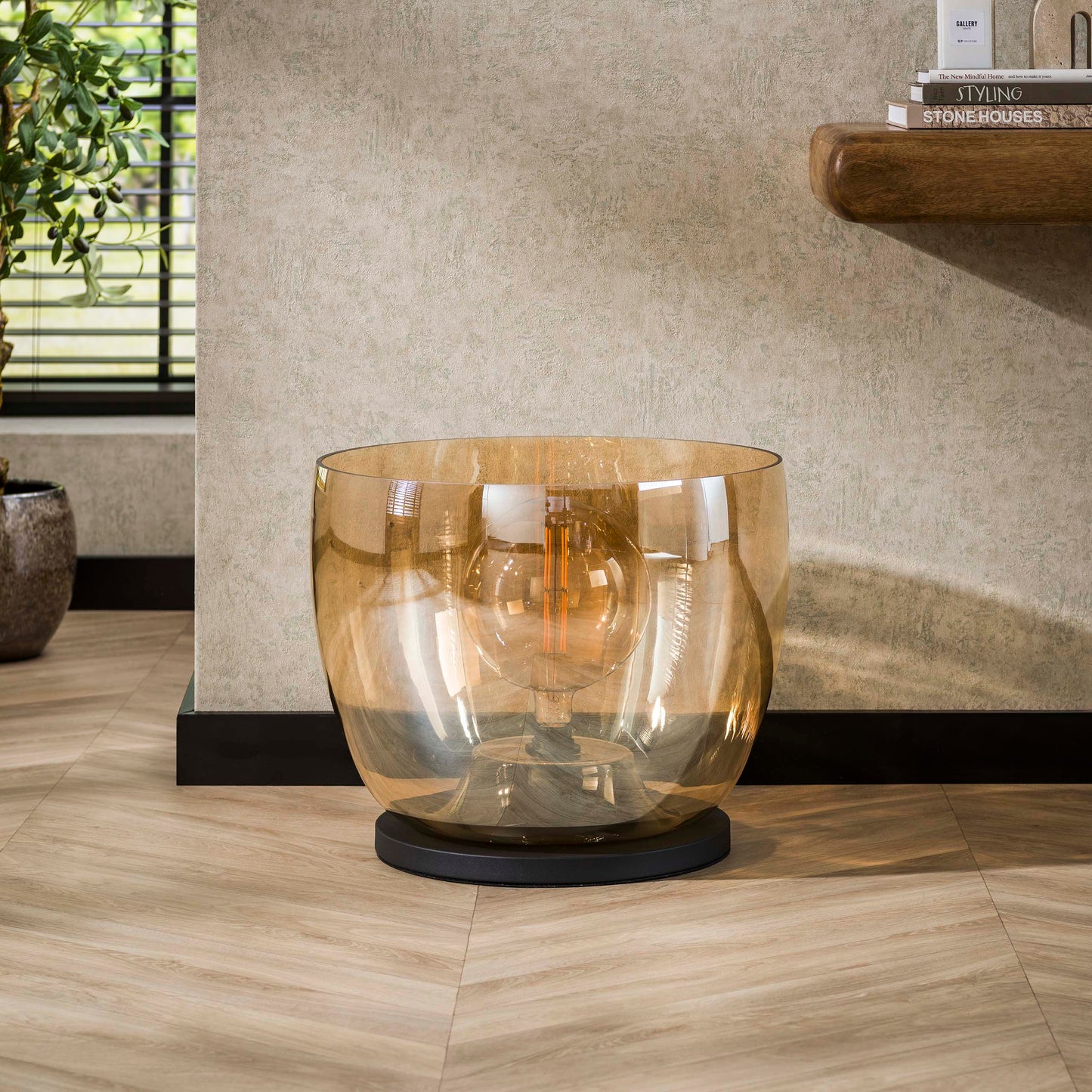 Stehleuchte – 48×48×41 cm – Amberfarbenes Glas | Modell N0492