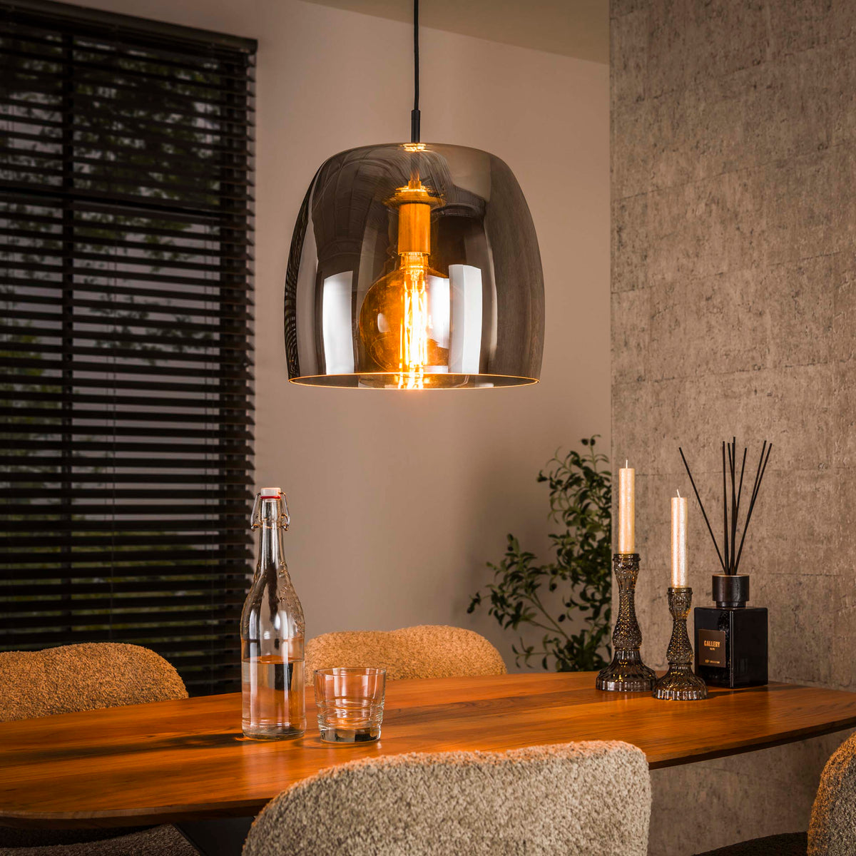 Pendelleuchte – 35×35×150 cm – Amberfarbenes Glas | Modell N0494