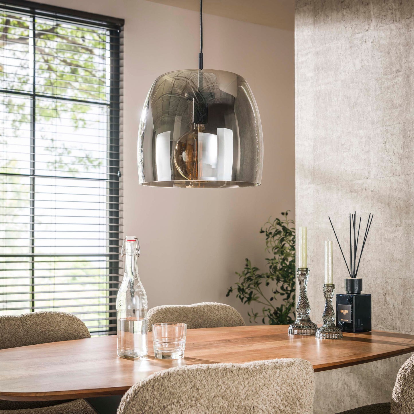 Pendelleuchte – 35×35×150 cm – Amberfarbenes Glas | Modell N0494