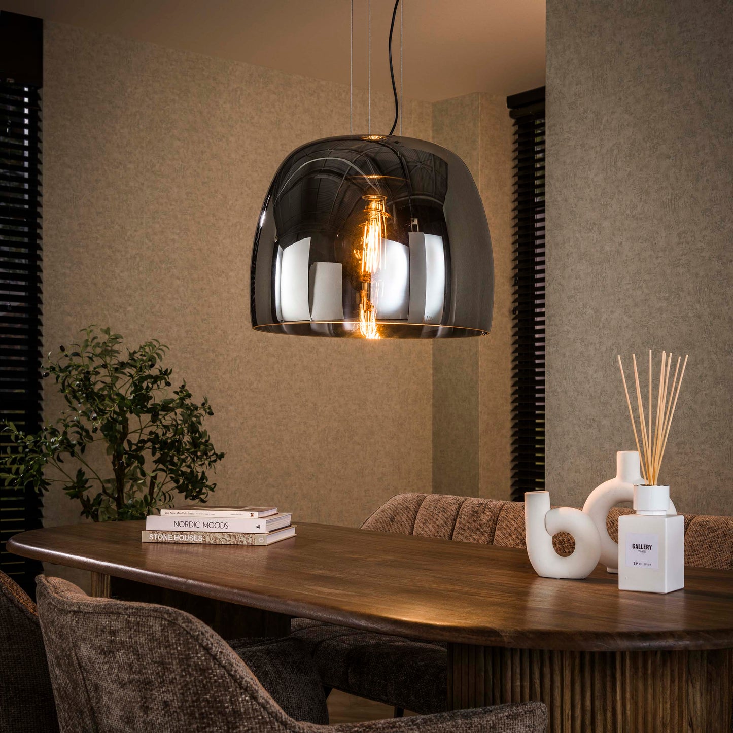 Pendelleuchte – 48×48×150 cm – Amberfarbenes Glas | Modell N0495