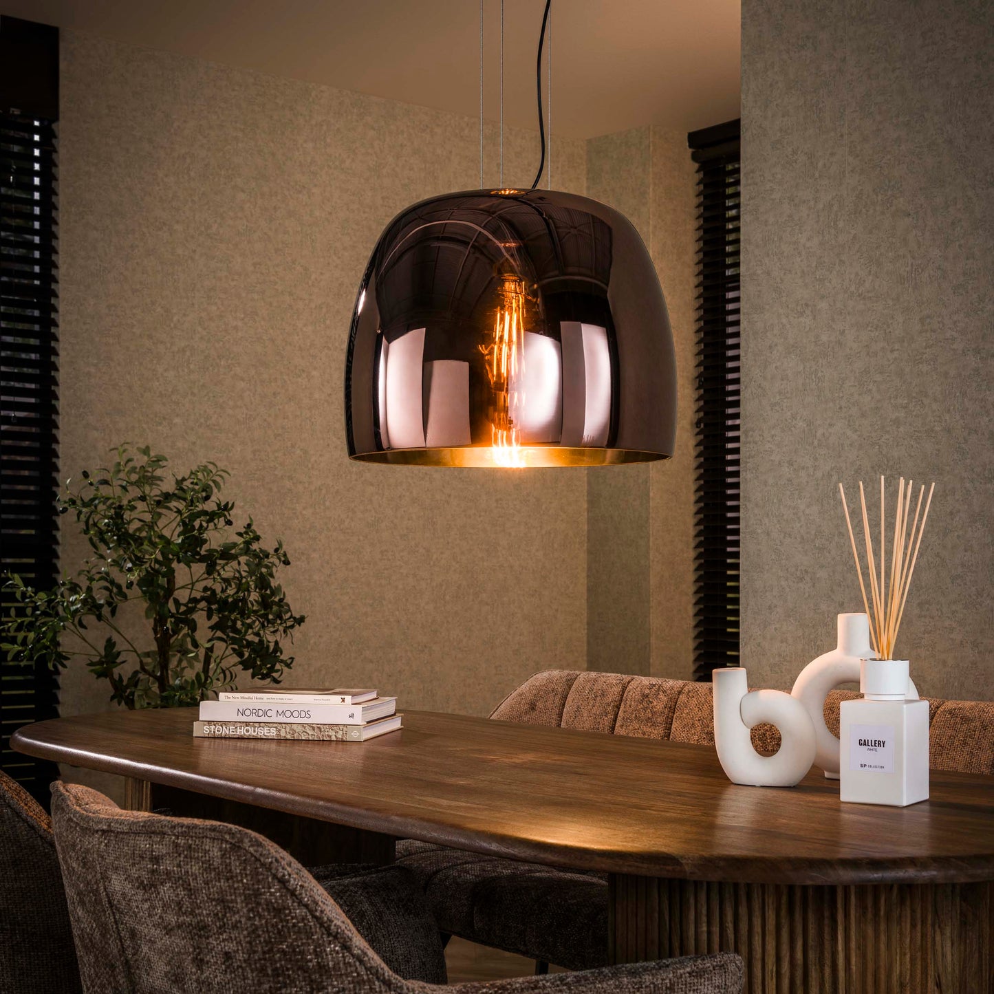 Pendelleuchte – 48×48×150 cm – Amberfarbenes Glas | Modell N0495