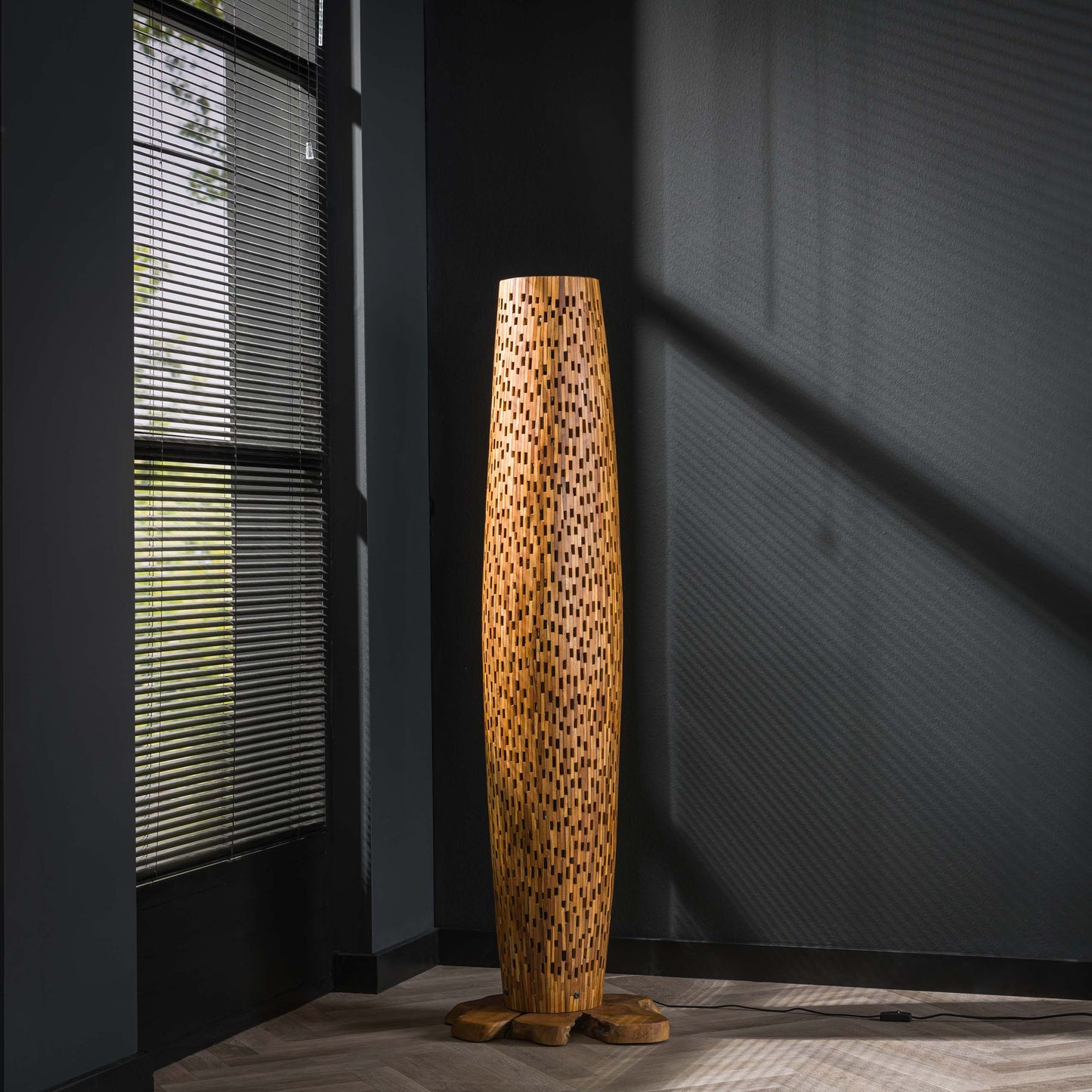 Stehleuchte – 40×40×145 cm – Massiv Teak | Modell N0498