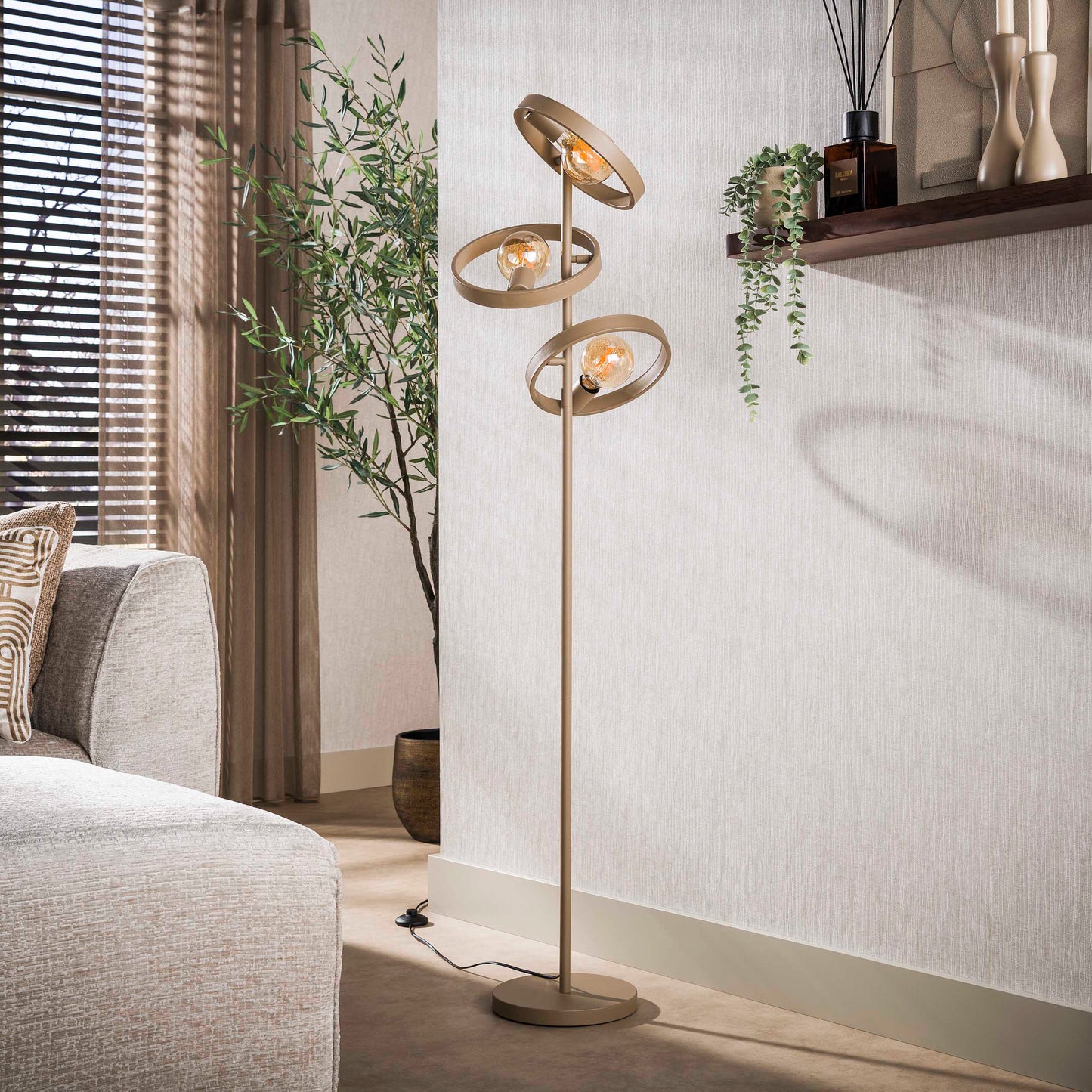 Stehleuchte – 40×40×155 cm – Beige | Modell N0536