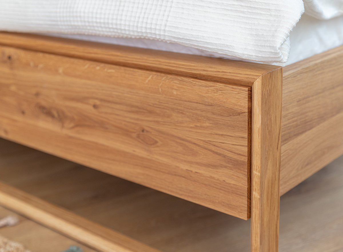 Arona Massivholz Eichen Bett – Stilvolles Schlafen