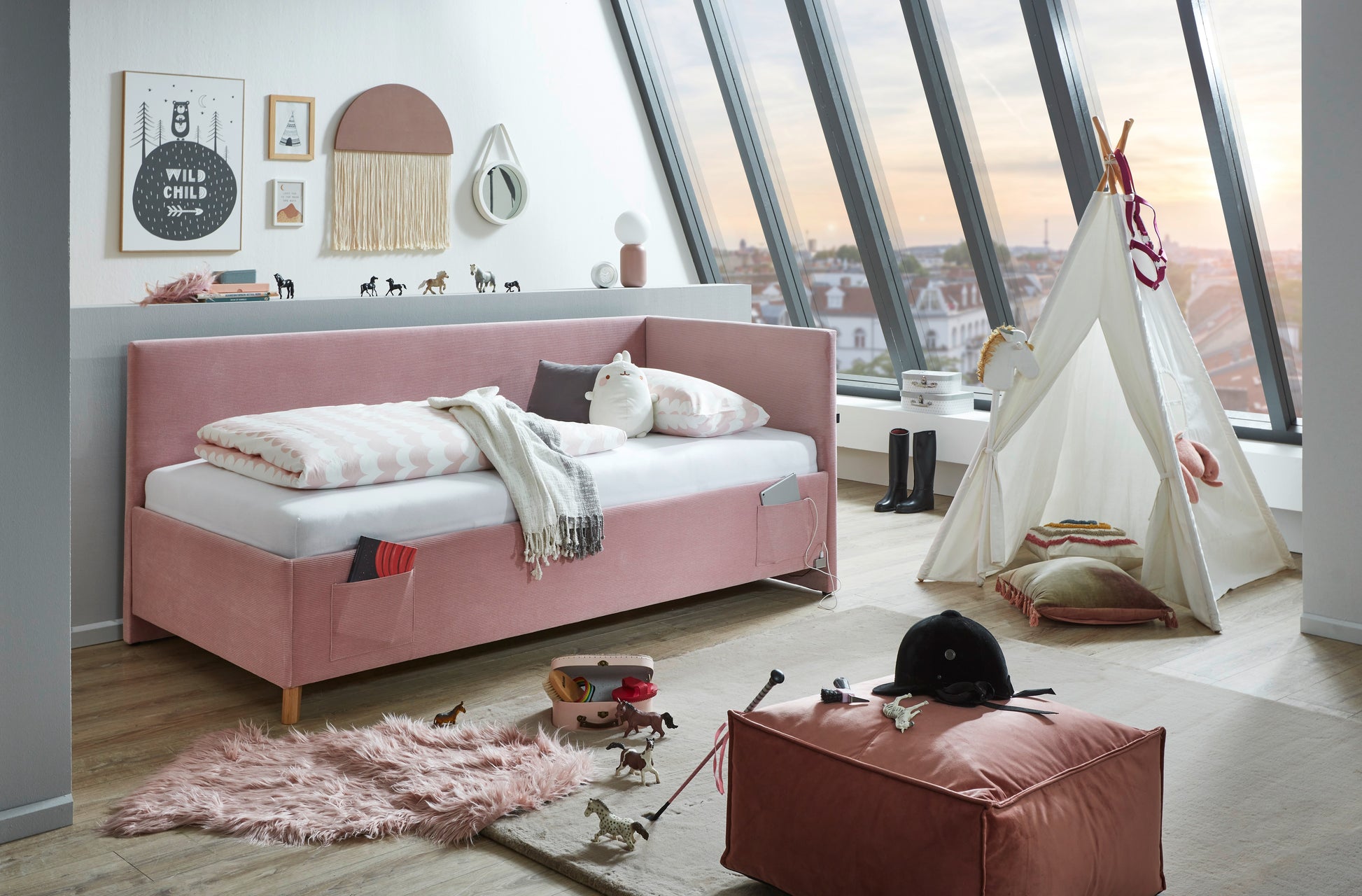 Polsterbett Cool mit Rückenteil von meise.möbel – Rose Nr. 06 – 90x200 cm – Produktbild