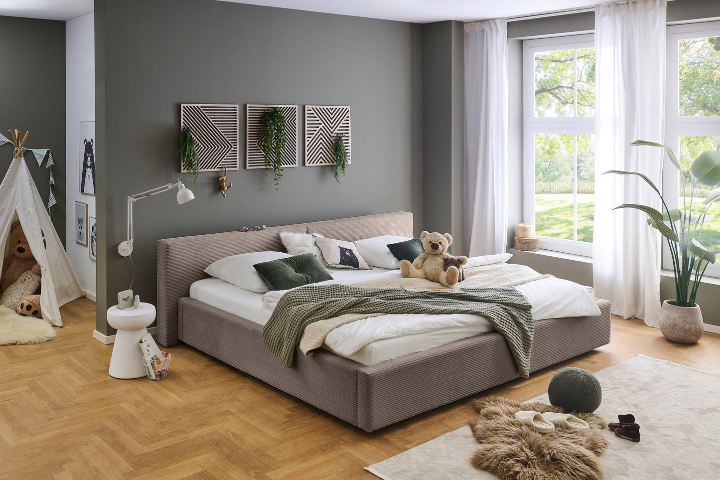 Polsterbett Cube von meise.möbel – Taupe Nr. 03 – 240x200 cm – Produktbild