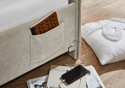 Polsterbett FUN mit Rückenteil von meise.möbel – Beige Nr. 03 – 90x200 cm – Detail