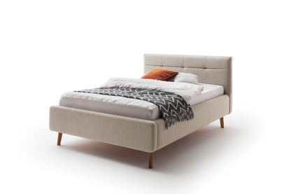 Polsterbett Lotte inkl. Bettkasten von meise.möbel – Beige Nr. 09 – 140x200 cm – Seitenansicht