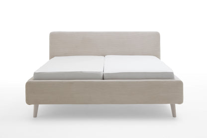 Polsterbett Mattis von meise.möbel – Beige Nr. 100 – 160x200 cm – Frontalansicht